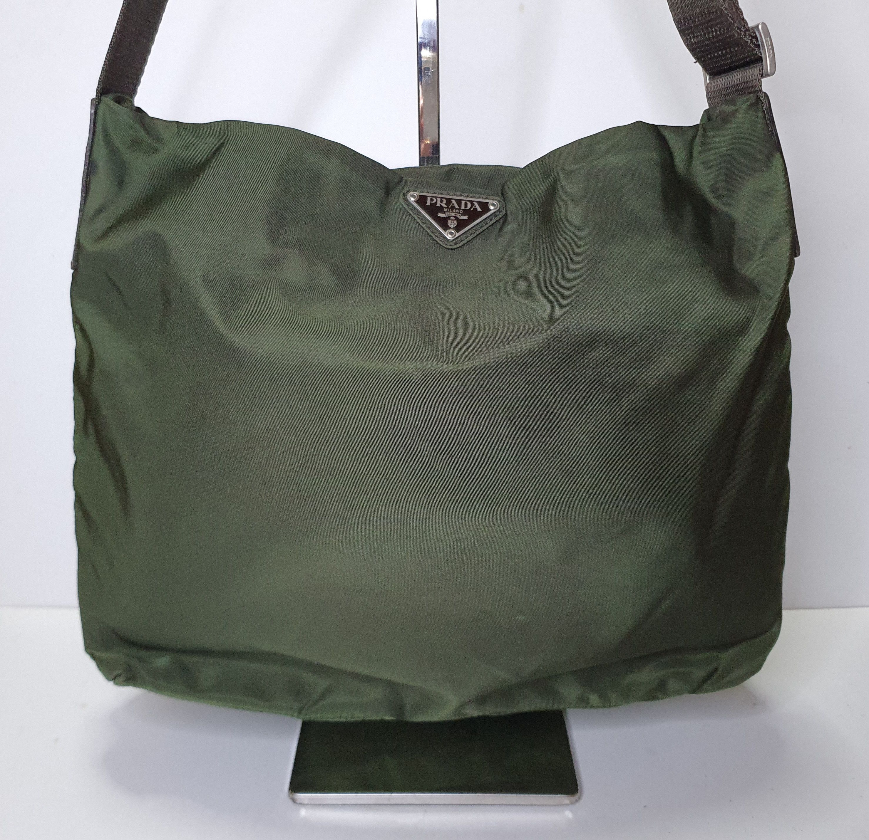 Prada Prada Nylon Dark Green Sling Bag. Size ONE SIZE - 2 Thumbnail