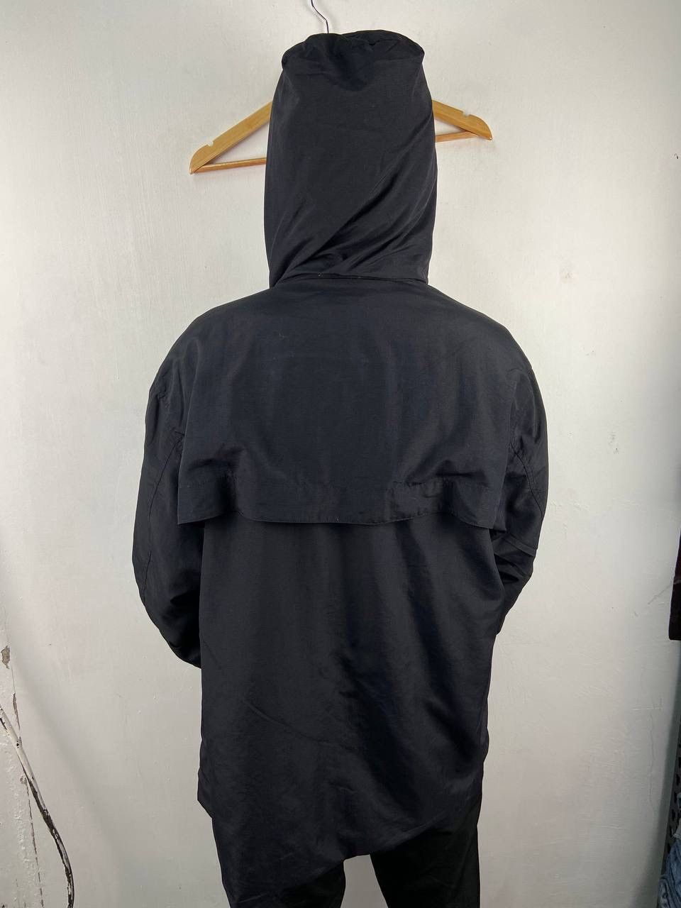 Designer × Jun Takahashi × Vintage Vintage Jun Men Gorpcore Windbreaker Hoodie Light Jacket Size US L / EU 52-54 / 3 - 5 Thumbnail