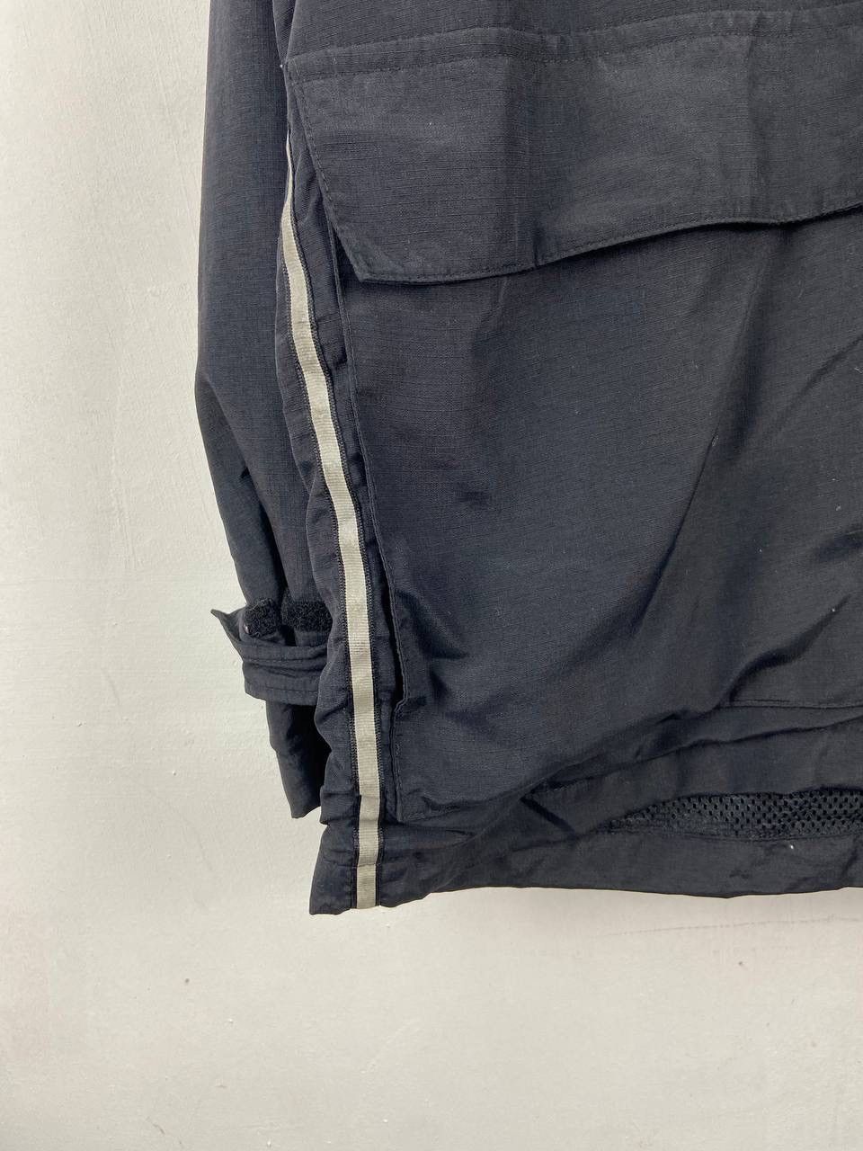 Designer × Jun Takahashi × Vintage Vintage Jun Men Gorpcore Windbreaker Hoodie Light Jacket Size US L / EU 52-54 / 3 - 7 Thumbnail