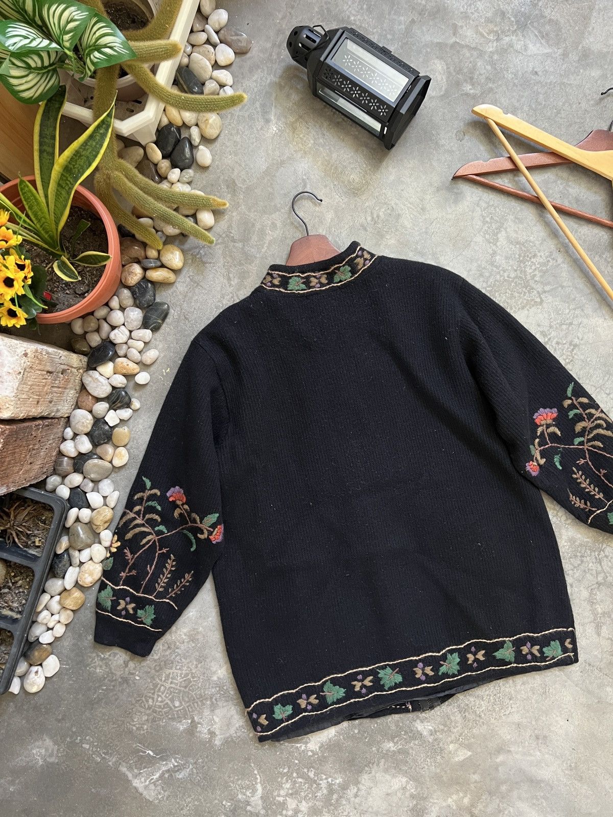 Vintage VINTAGE 🖤 Japanese Wool Quilted Cardigan Flower Embroidery Size US M / EU 48-50 / 2 - 8 Thumbnail