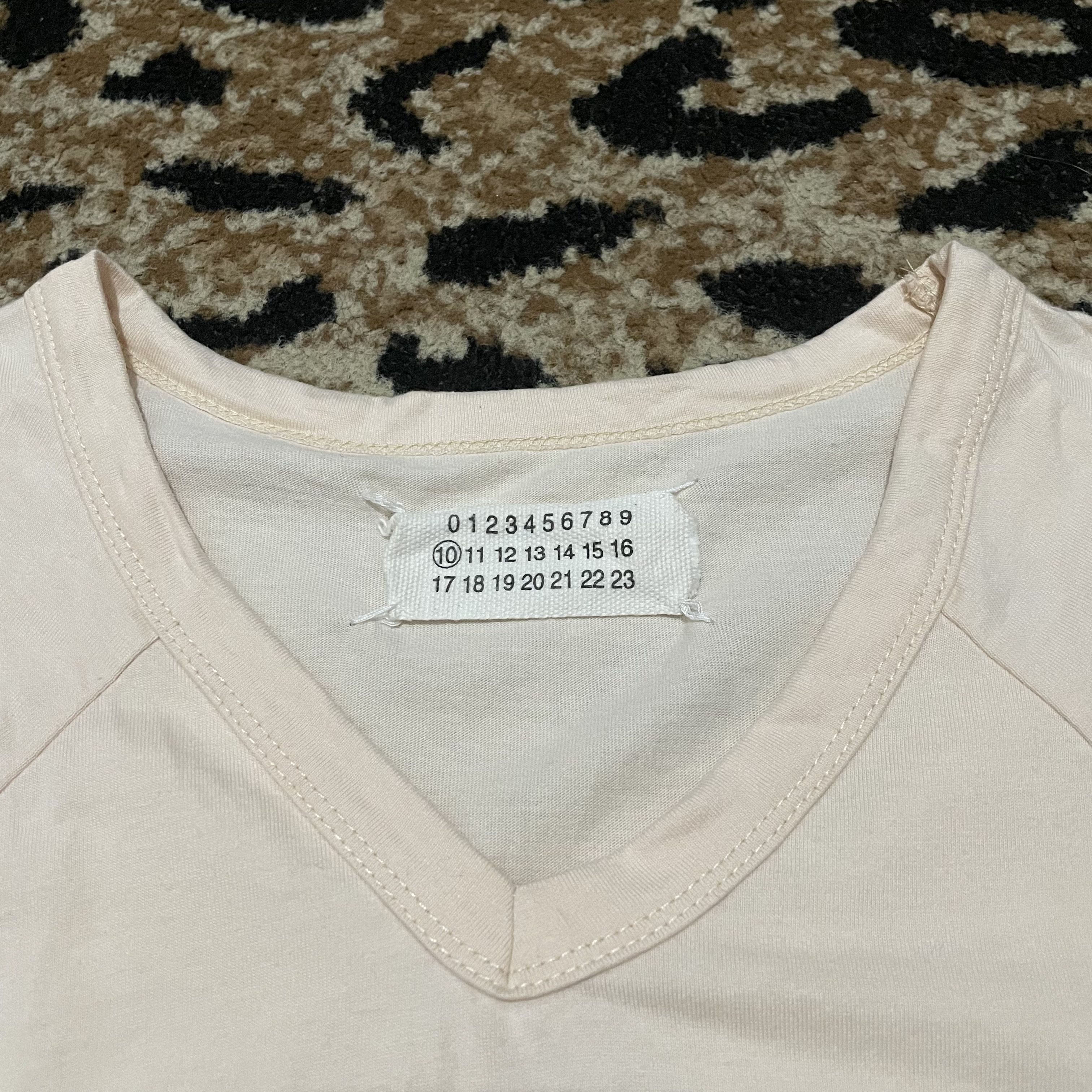 Maison Margiela Maison Margiela Vneck Size US M / EU 48-50 / 2 - 2 Thumbnail
