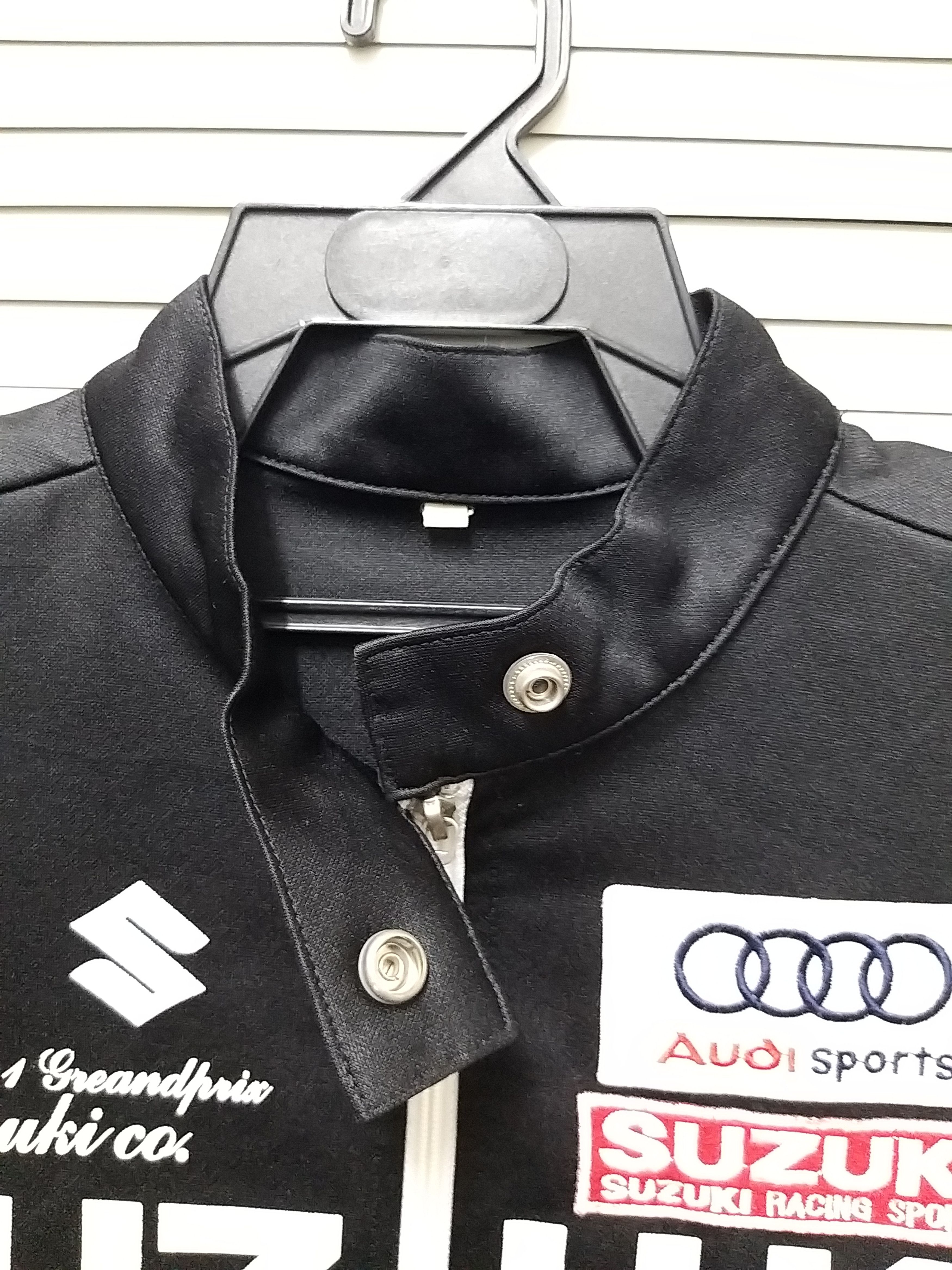 Sports Specialties VINTAGE SUZUKI MOTORS F1 GRANDPRIX ZIPPER JACKET Size US L / EU 52-54 / 3 - 8 Thumbnail