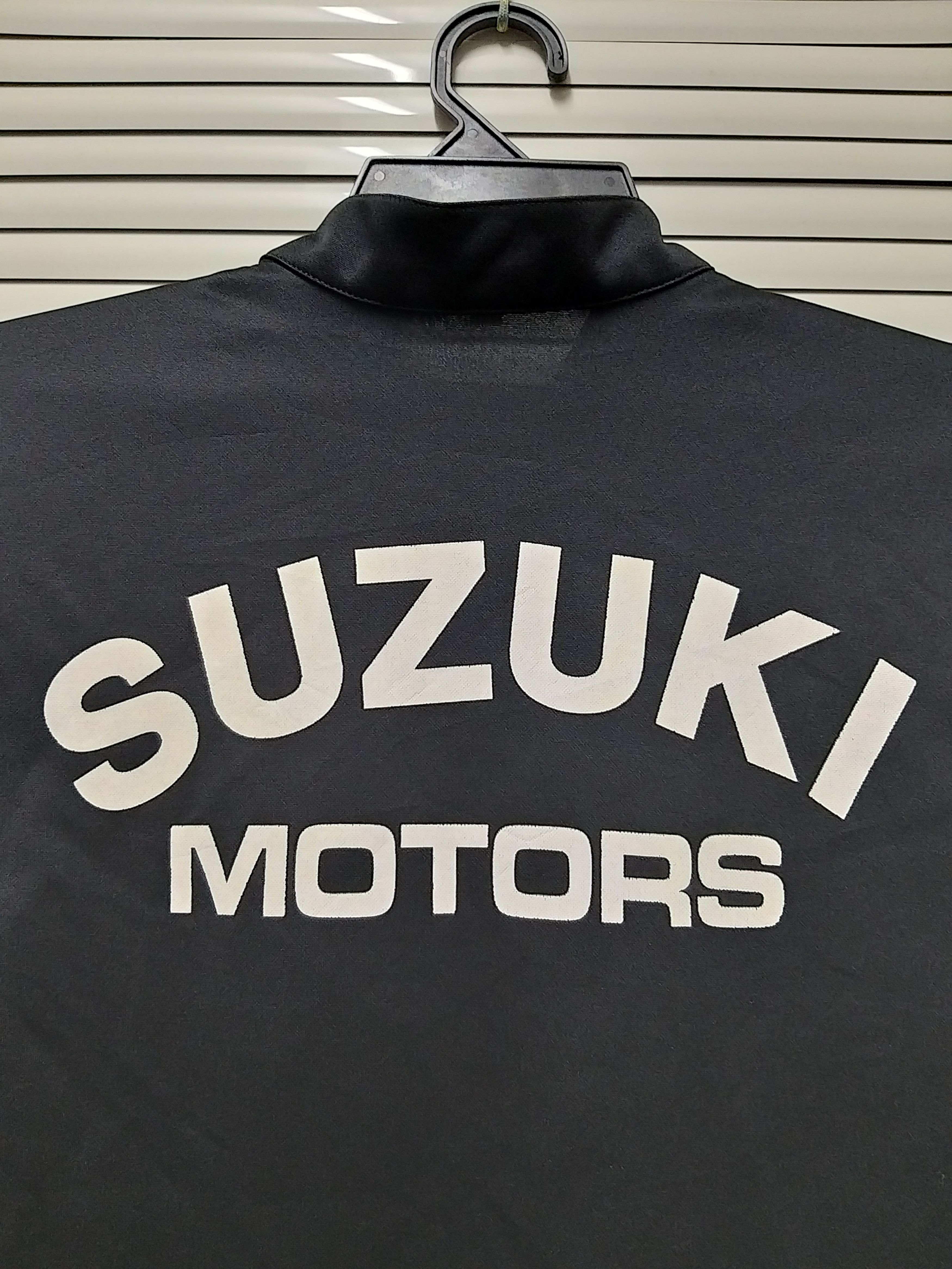 Sports Specialties VINTAGE SUZUKI MOTORS F1 GRANDPRIX ZIPPER JACKET Size US L / EU 52-54 / 3 - 3 Thumbnail