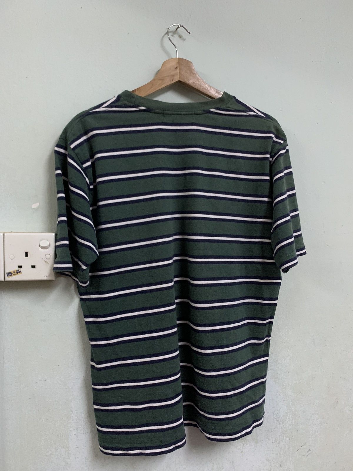 Vintage 👹THRASHED POLO RALPH LAURENT GREEN STRIPES TSHIRT Size US M / EU 48-50 / 2 - 6 Thumbnail