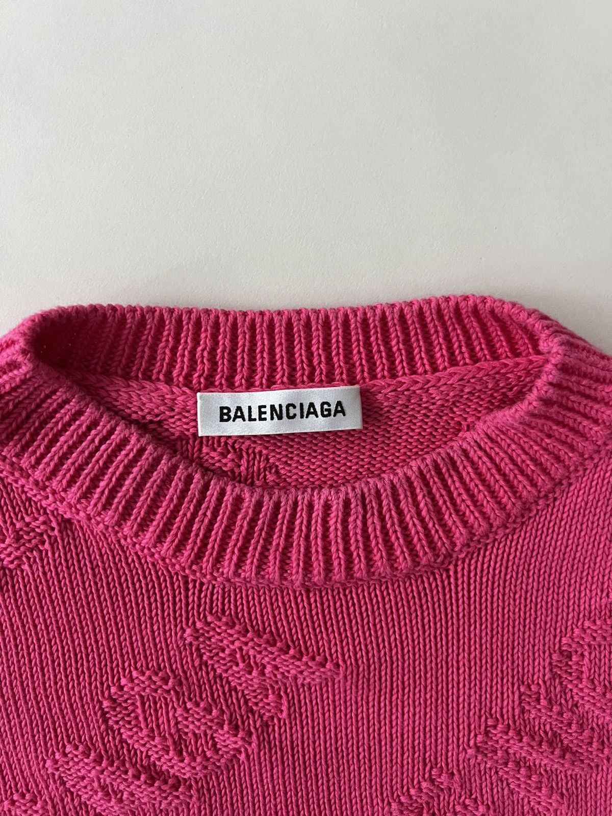 Balenciaga Balenciaga Fuchsia All Over Print Logo Sweater Size US S / EU 44-46 / 1 - 5 Thumbnail