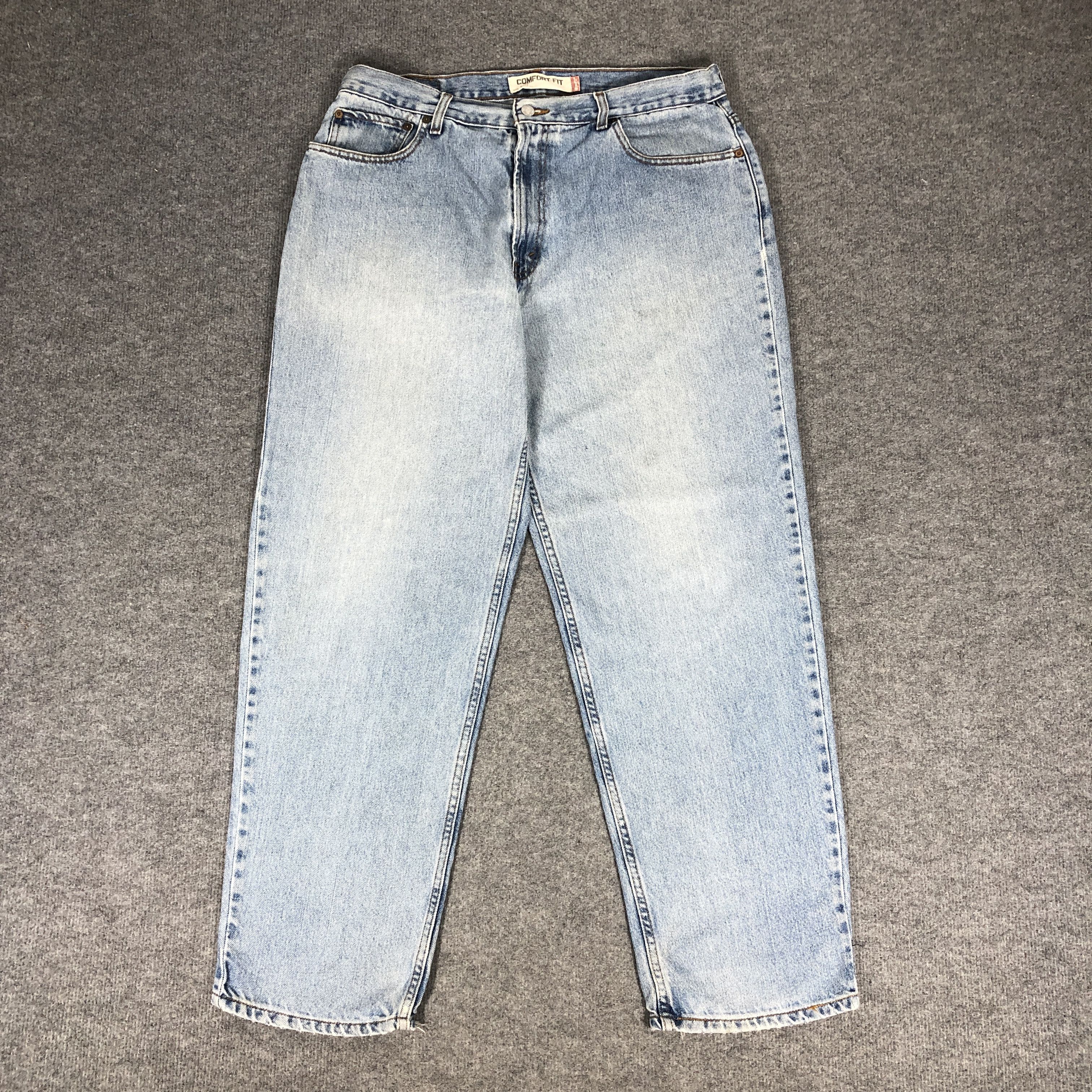Vintage Levis 560 Comfort Fit Jeans L916