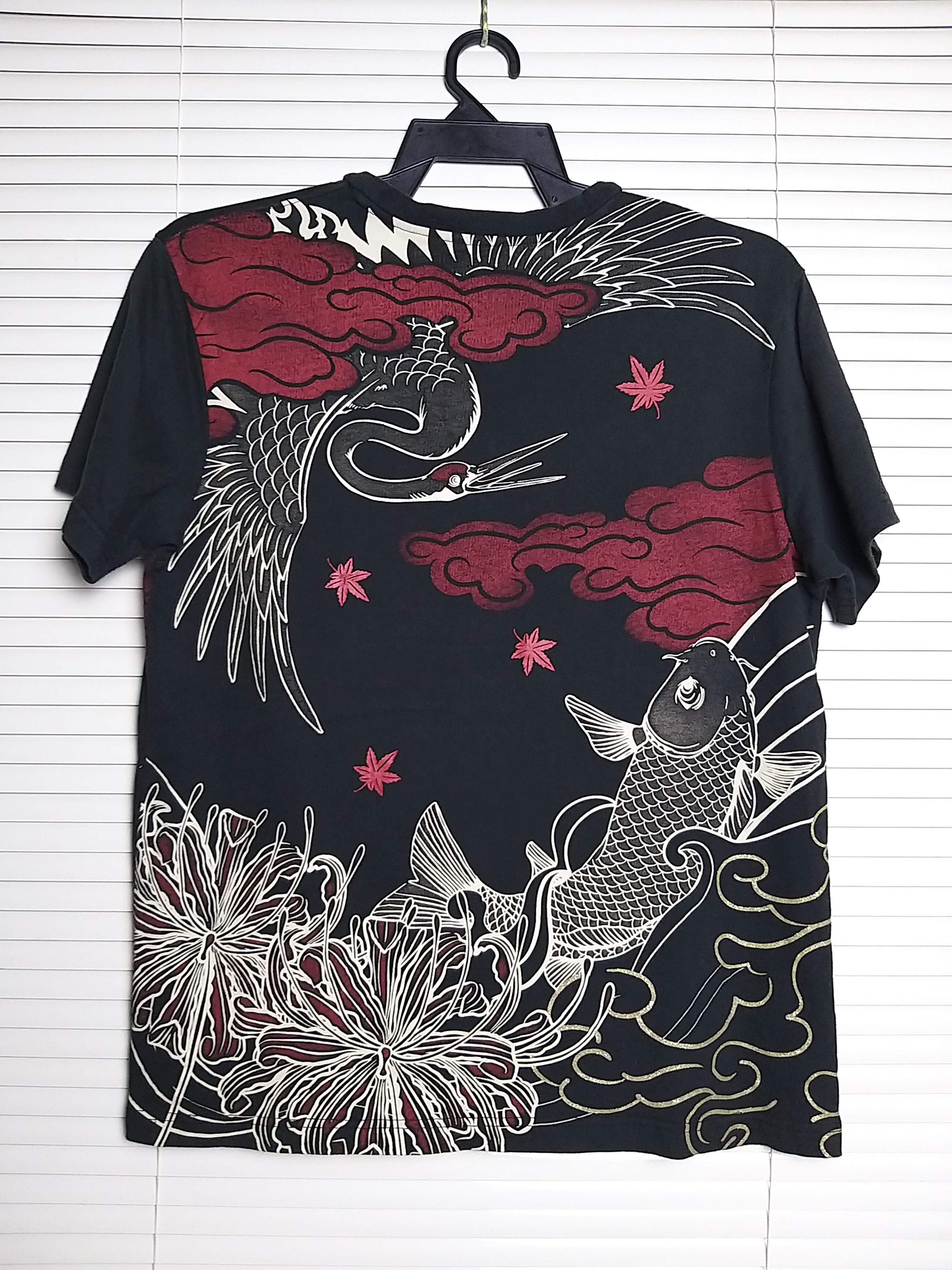 Japanese Brand SICK Y2K JAPAN ELIMENT KOI FISH AND CRANE BIG PRINT T SHIRT Size US M / EU 48-50 / 2 - 4 Thumbnail