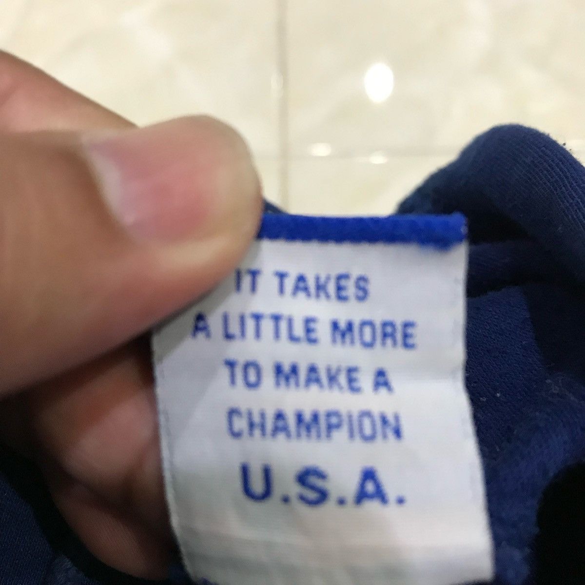 Champion × Japanese Brand × Vintage CHAMPION Hoodie Size 150 Fits M Size US M / EU 48-50 / 2 - 9 Thumbnail