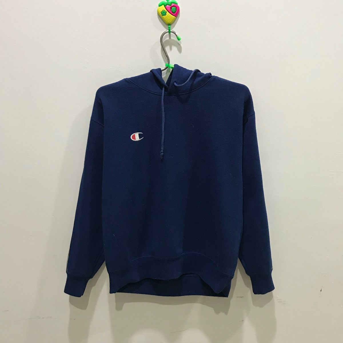 Champion × Japanese Brand × Vintage CHAMPION Hoodie Size 150 Fits M Size US M / EU 48-50 / 2 - 3 Thumbnail