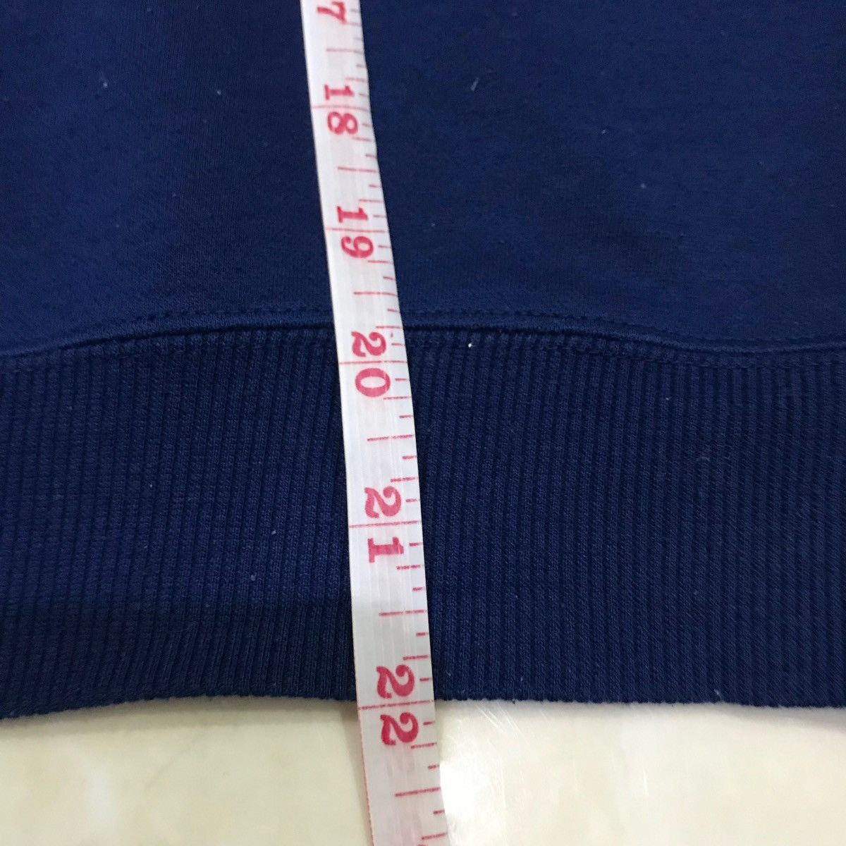 Champion × Japanese Brand × Vintage CHAMPION Hoodie Size 150 Fits M Size US M / EU 48-50 / 2 - 11 Thumbnail