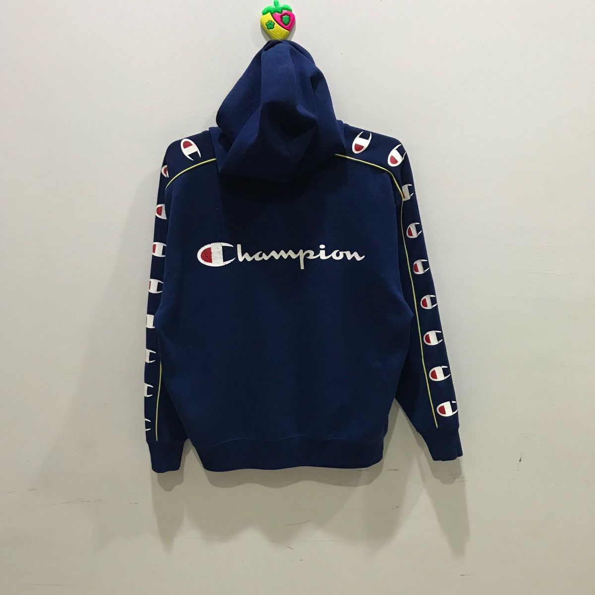 Champion × Japanese Brand × Vintage CHAMPION Hoodie Size 150 Fits M Size US M / EU 48-50 / 2 - 1 Thumbnail