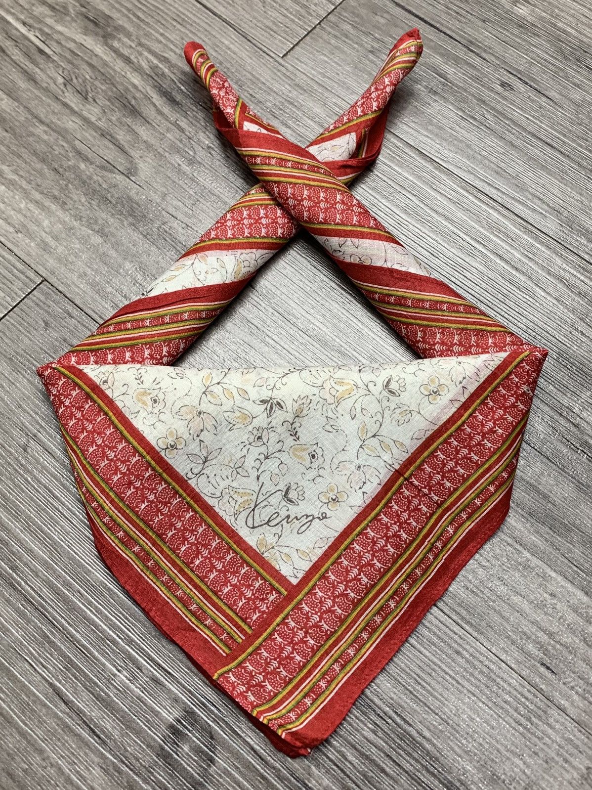 Kenzo Kenzo Handkerchief Neckerchief Pocketsquares Size ONE SIZE - 1 Thumbnail