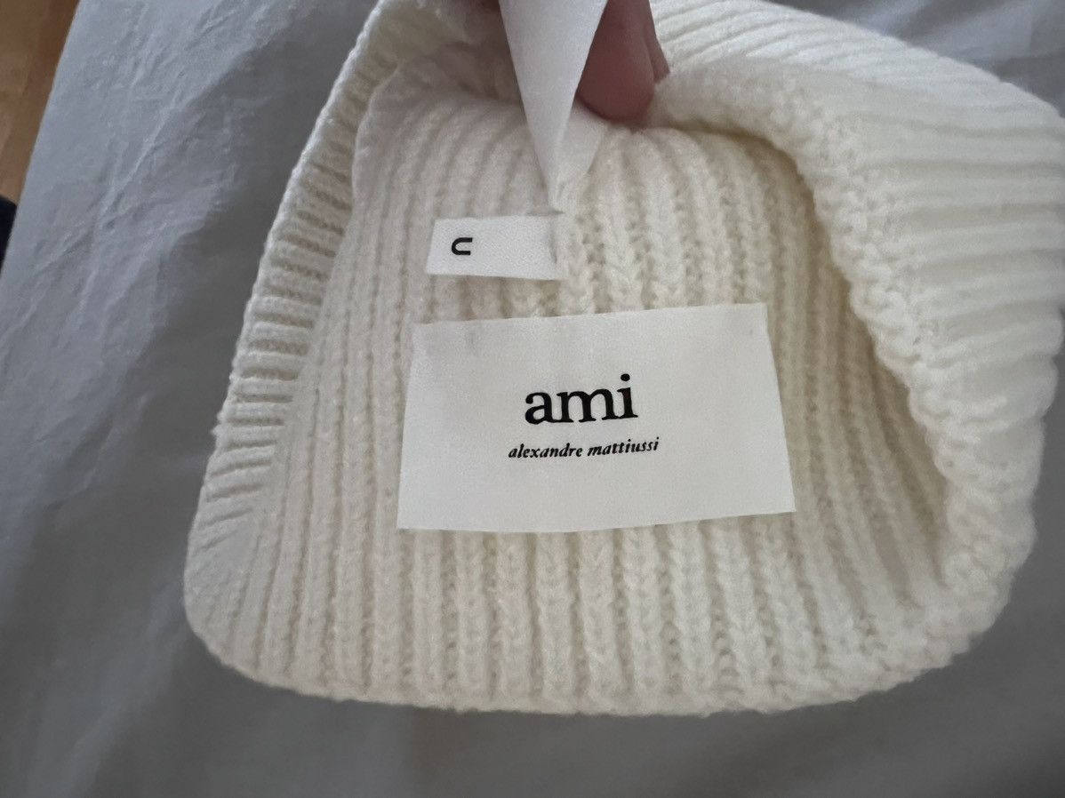 AMI AMI Paris Classic Cream White heart beanie Size ONE SIZE - 3 Thumbnail