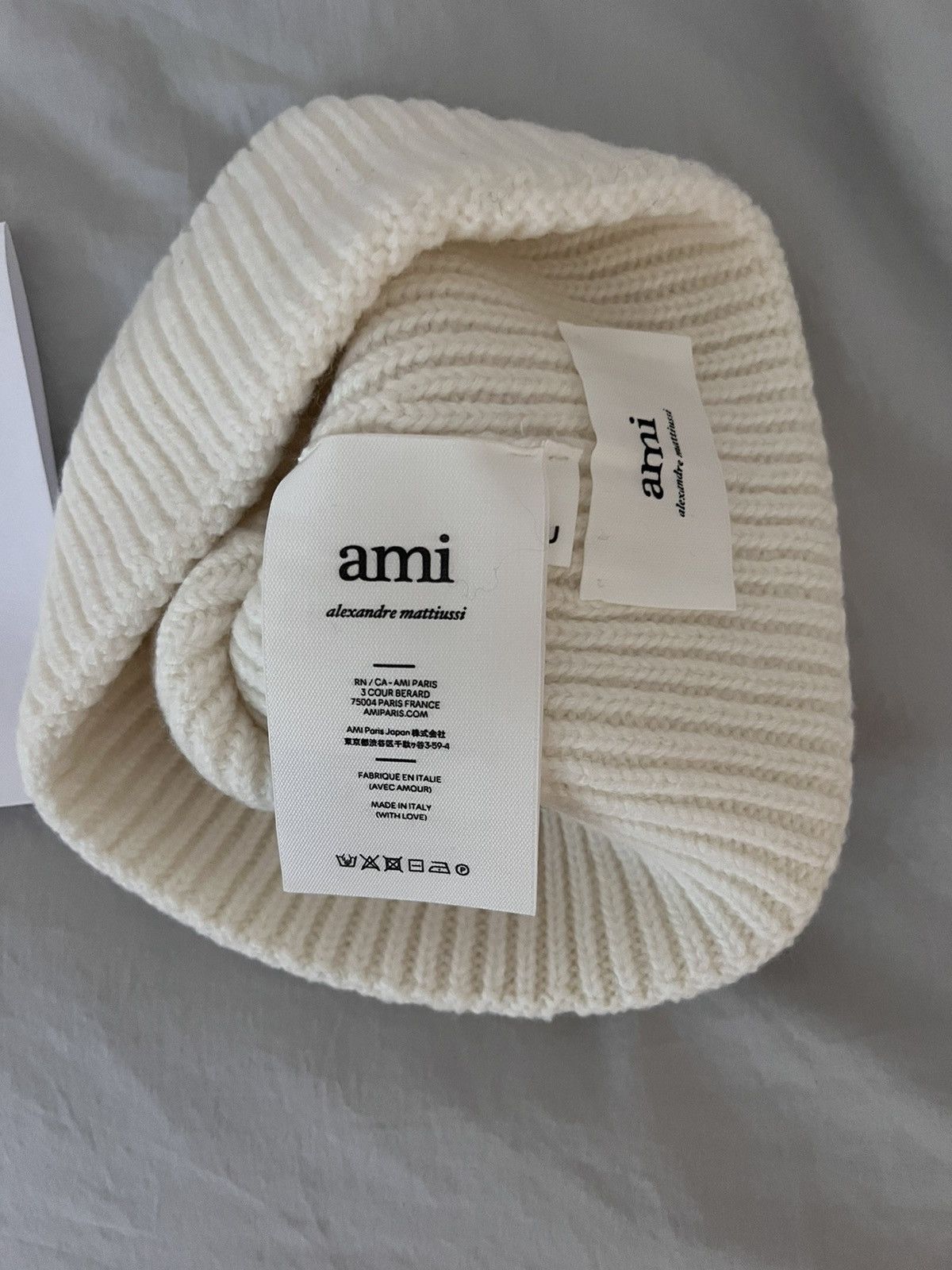 AMI AMI Paris Classic Cream White heart beanie Size ONE SIZE - 2 Thumbnail