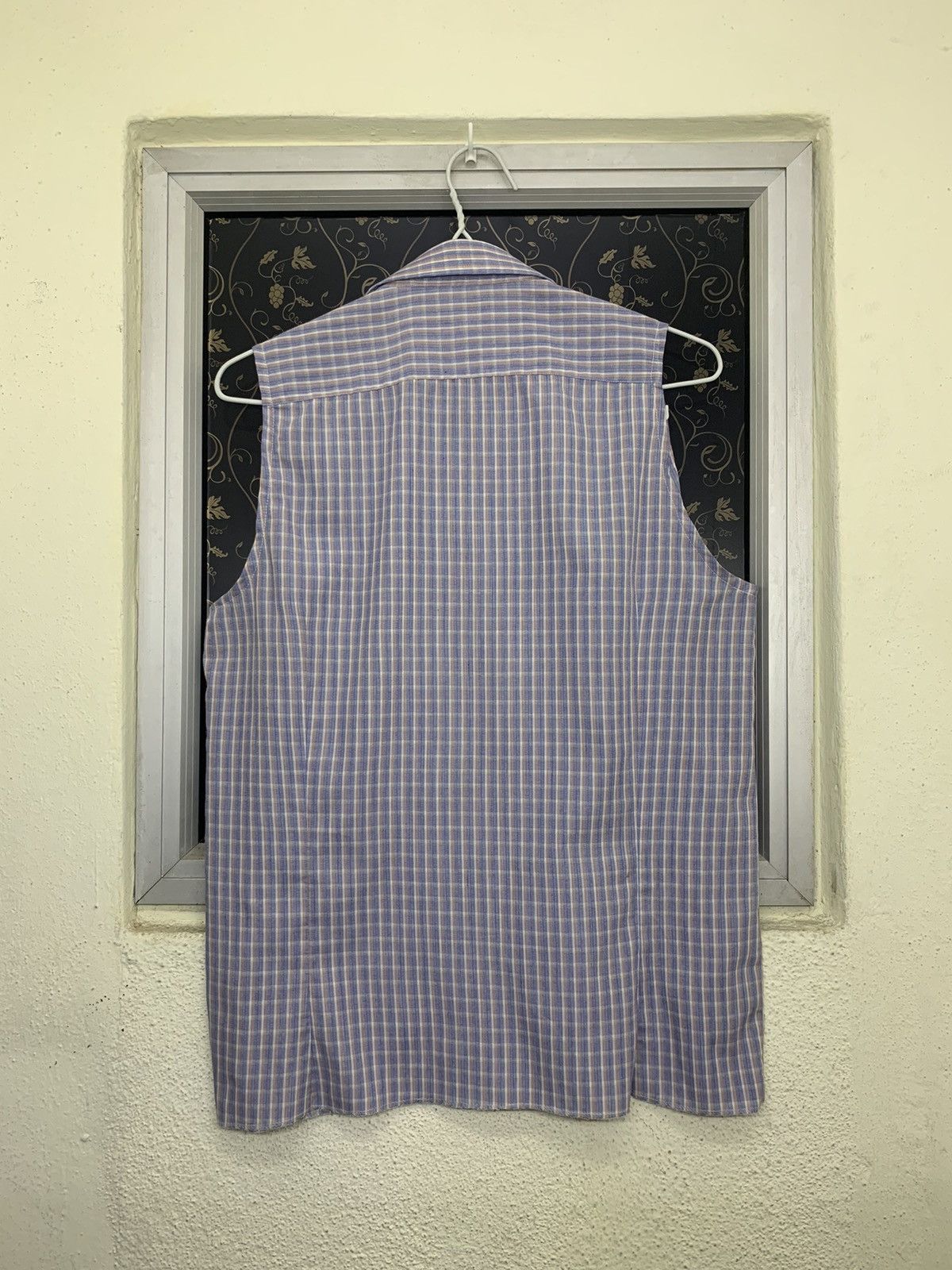 Yves Saint Laurent YSL Ladies Checkered Sleeveless Shirt/British Made Size L / US 10 / IT 46 - 2 Thumbnail