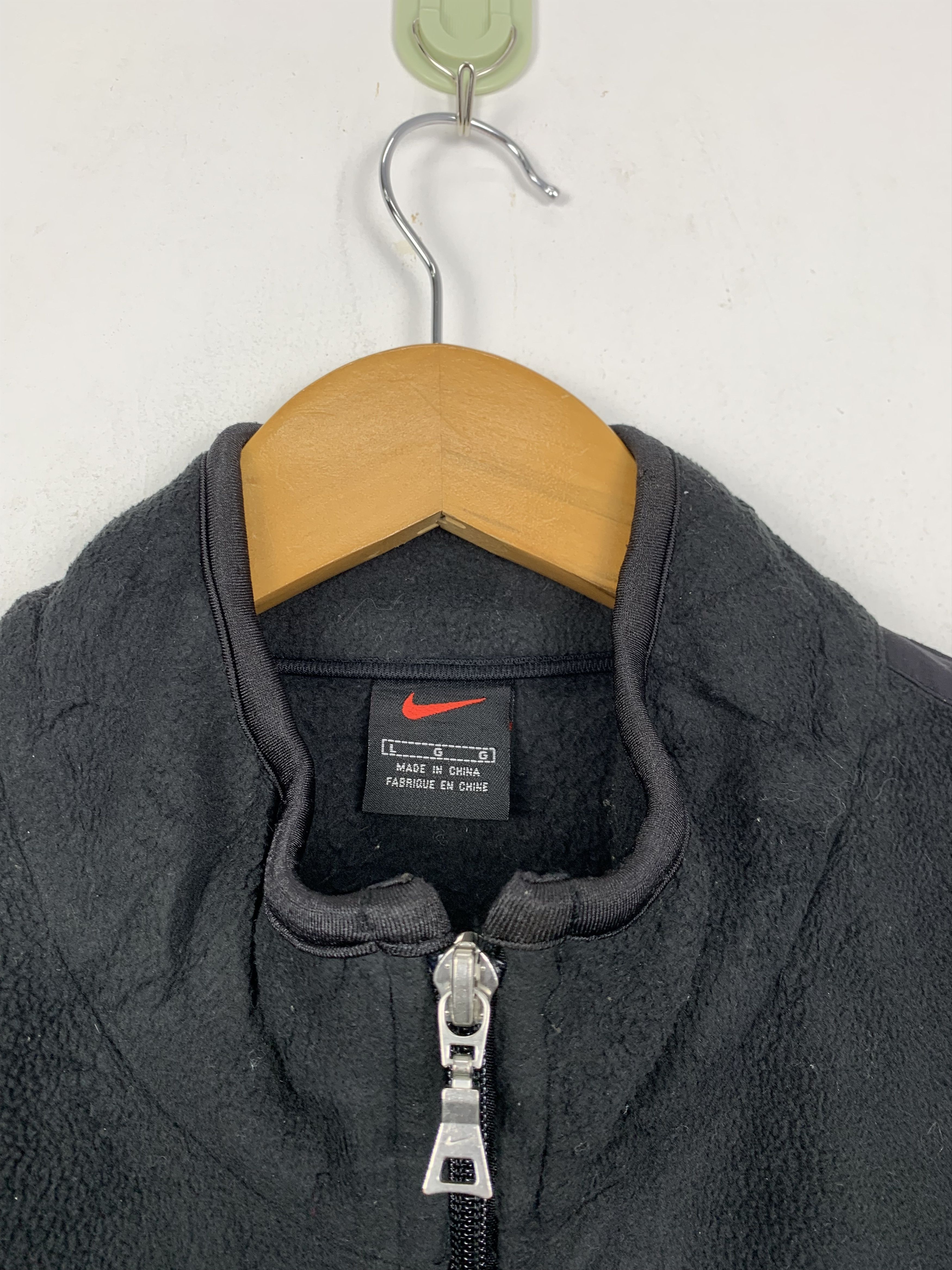 Nike Vintage 90s Nike Swoosh Fleece Jacket J1345 Size US L / EU 52-54 / 3 - 9 Thumbnail