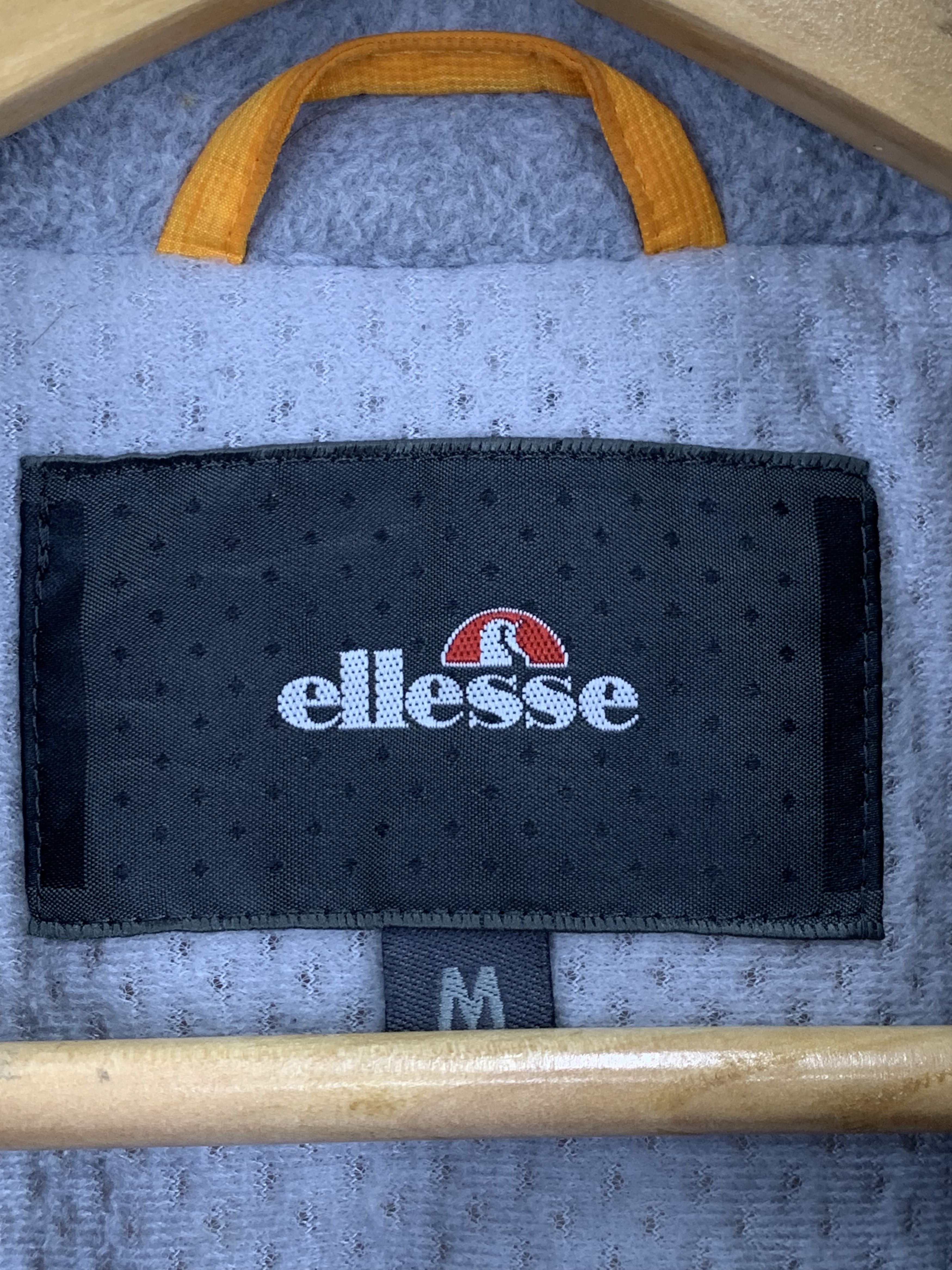 Ellesse Vintage Ellesse Zipper Windbreaker Jacket J0944 Size US M / EU 48-50 / 2 - 9 Thumbnail