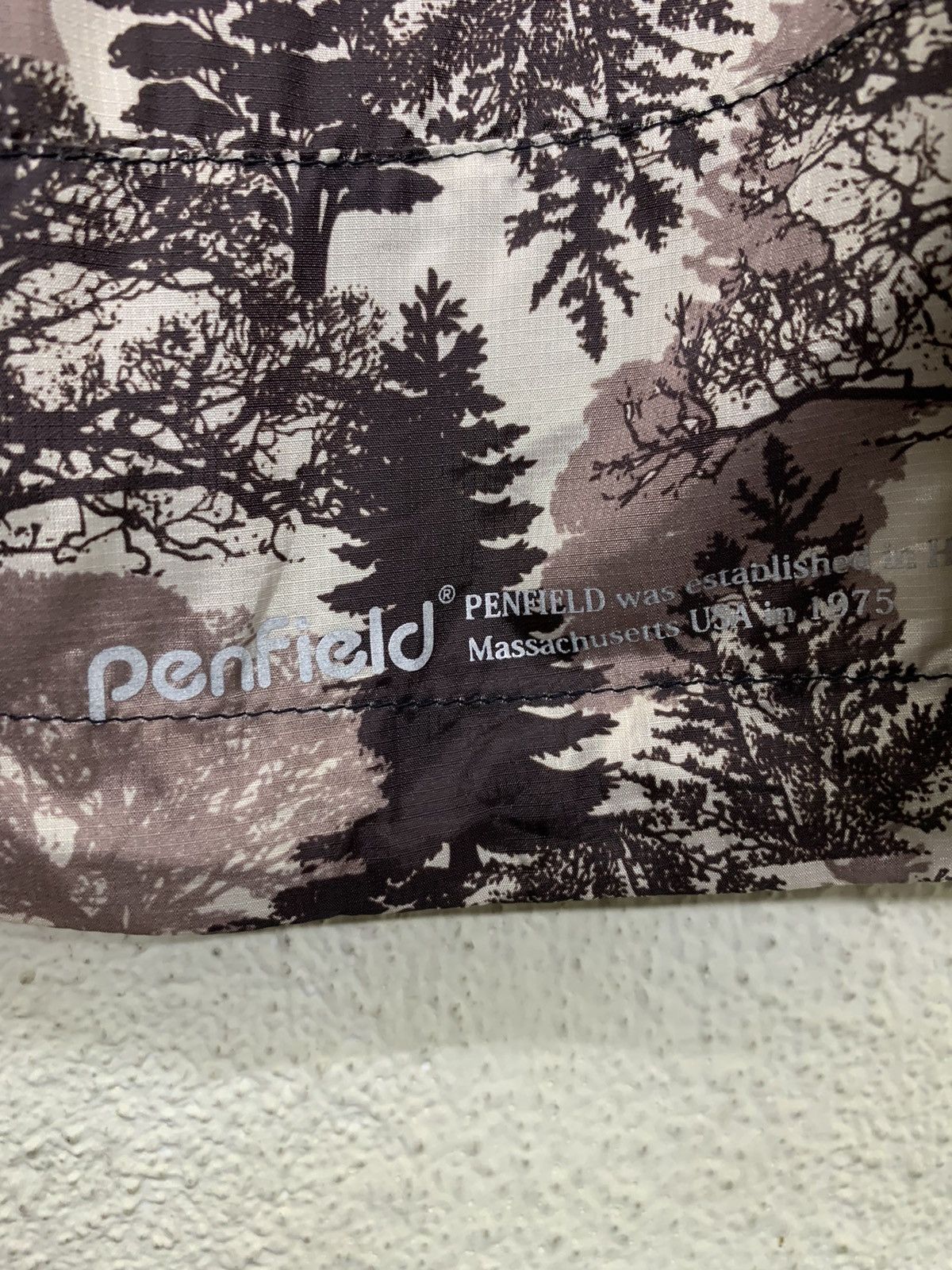 Penfield Steals🔥🔥 Penfield Camo Tree Light Jacket Running/ Hiking Size US M / EU 48-50 / 2 - 3 Thumbnail