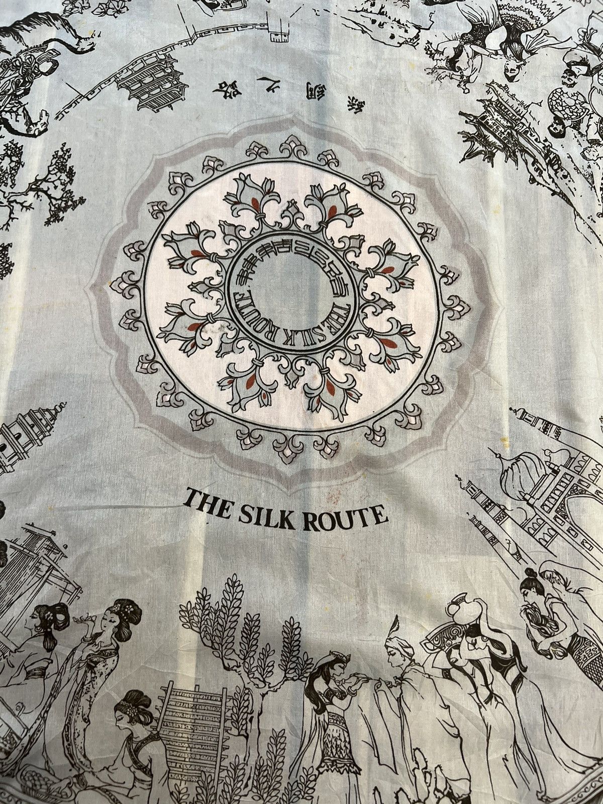 Vintage Vintage silk scarf Size ONE SIZE - 3 Thumbnail