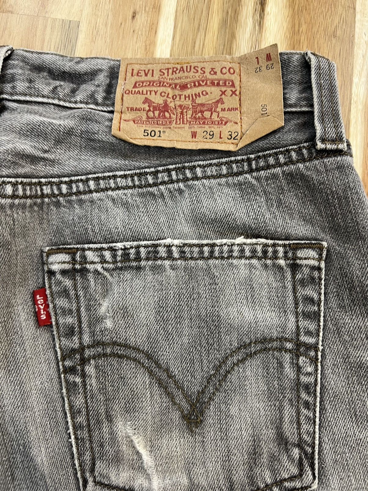 Levi's Vintage Levis 501 Distressed Denim Jeans Size US 30 / EU 46 - 11 Thumbnail