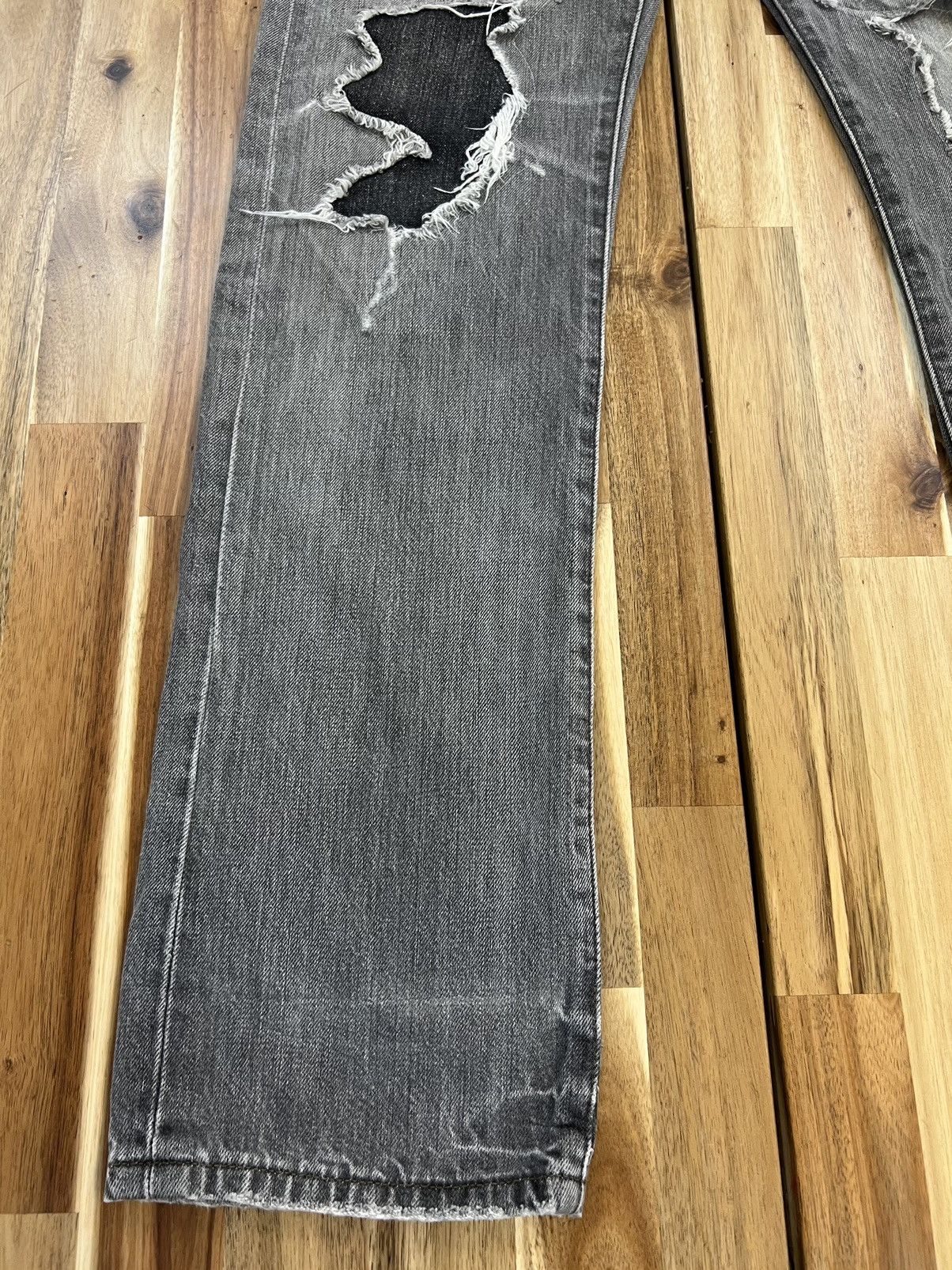 Levi's Vintage Levis 501 Distressed Denim Jeans Size US 30 / EU 46 - 5 Thumbnail