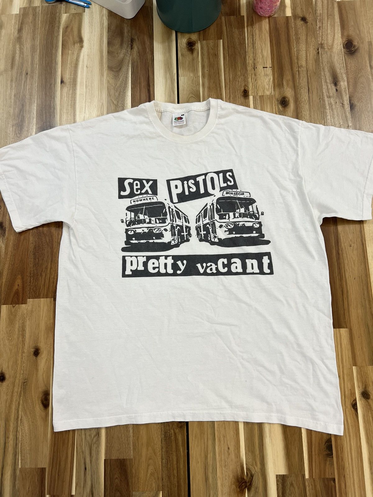 Band Tees VINTAGE SEX PISTOL PRETTY VACANT PUNK T-SHIRT Size US XL / EU 56 / 4 - 1 Thumbnail