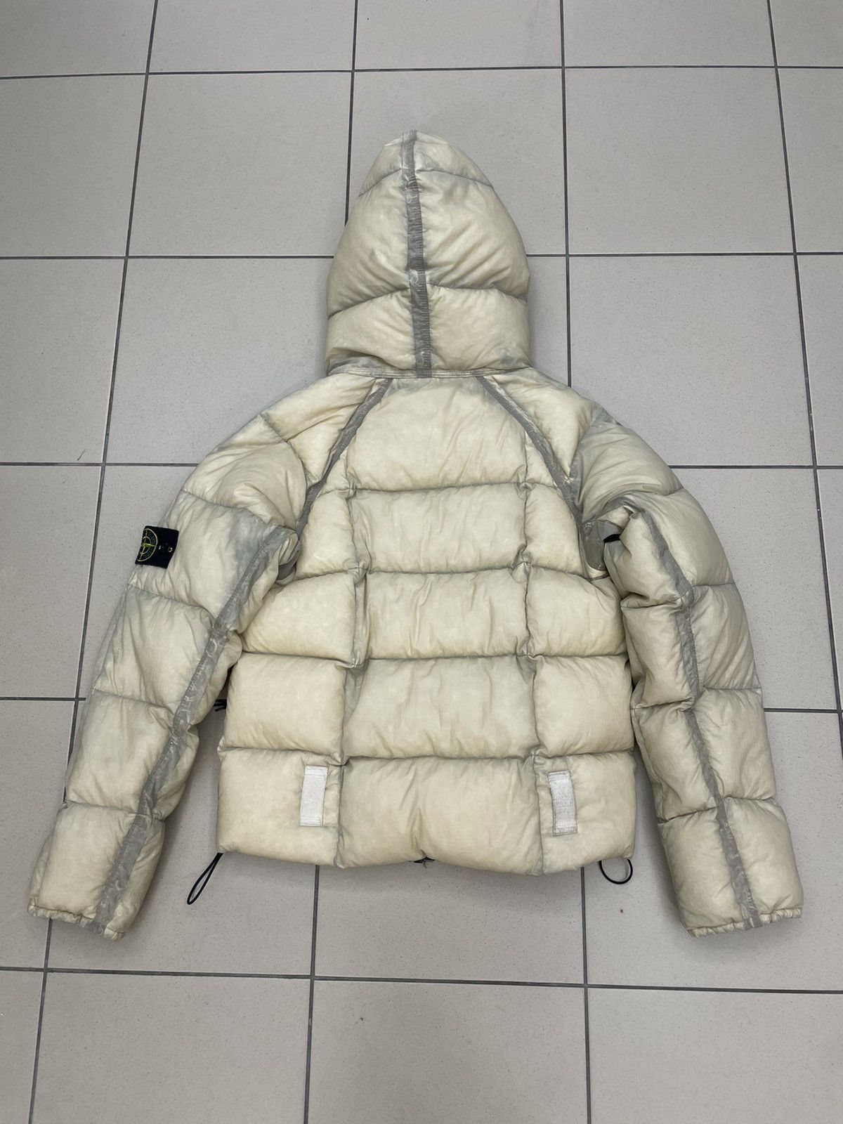 Stone Island Opaque nylon tella goose down jacket stella hood Size US S / EU 44-46 / 1 - 6 Thumbnail
