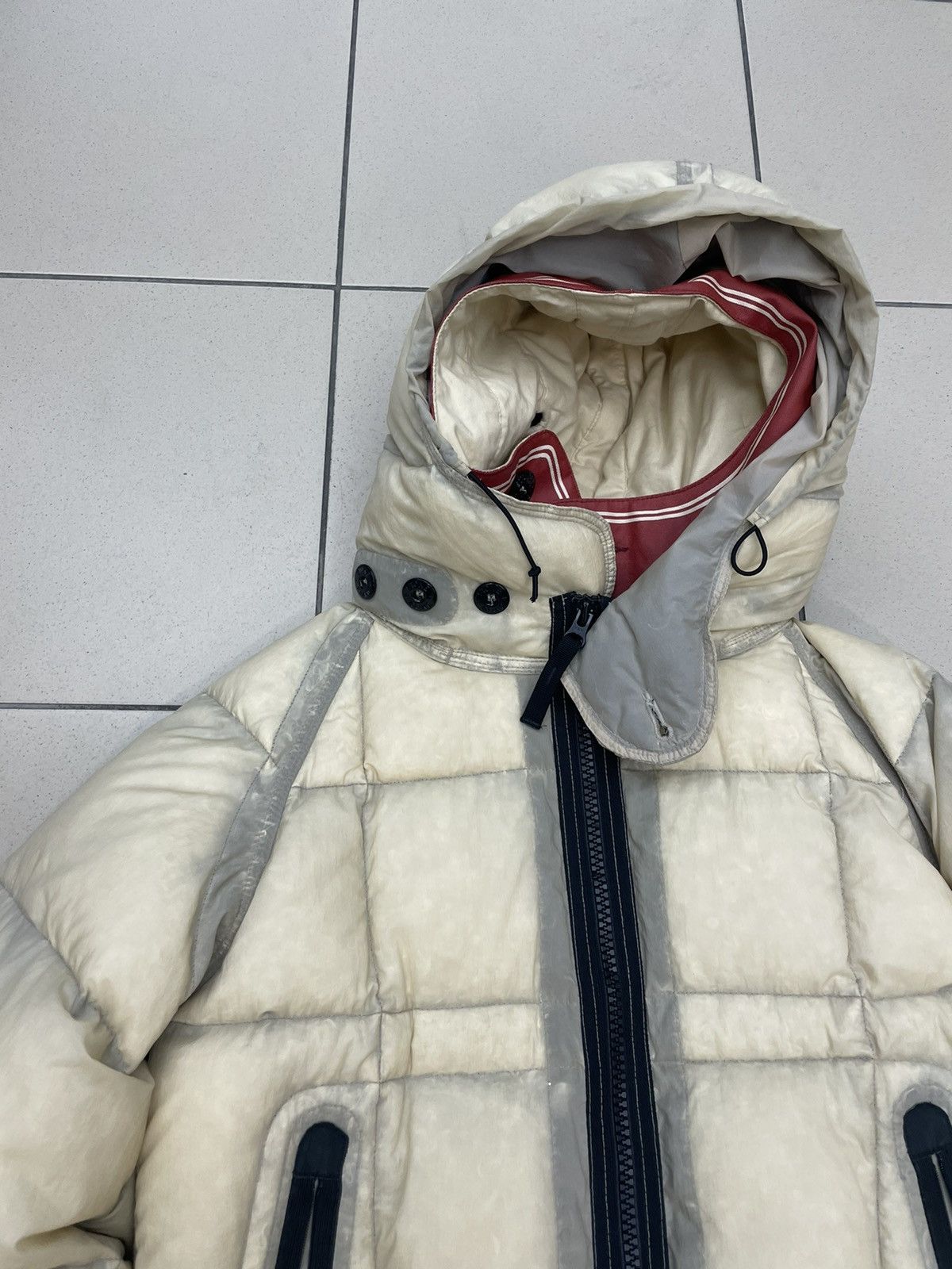 Stone Island Opaque nylon tella goose down jacket stella hood Size US S / EU 44-46 / 1 - 4 Thumbnail