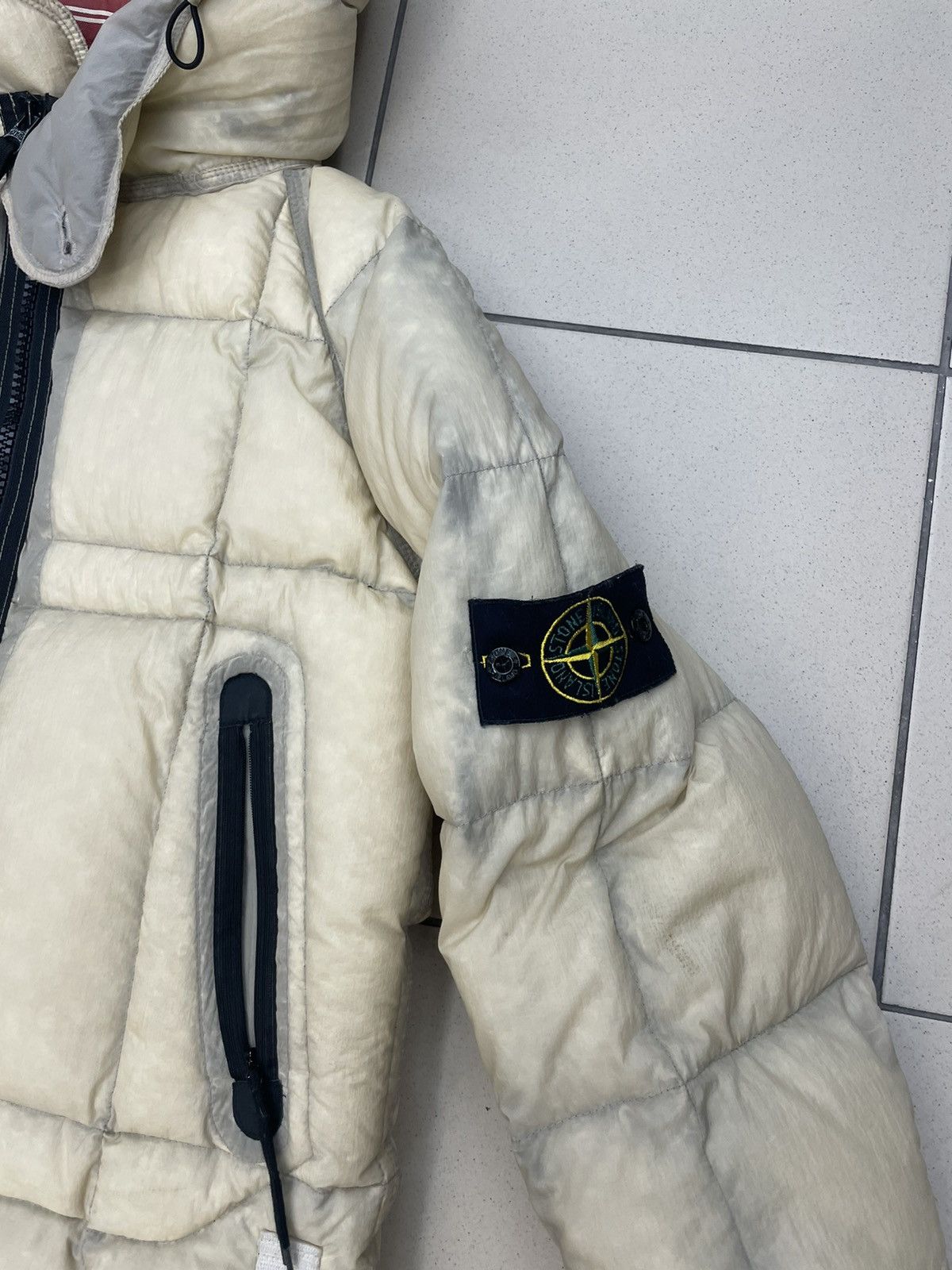 Stone Island Opaque nylon tella goose down jacket stella hood Size US S / EU 44-46 / 1 - 2 Thumbnail