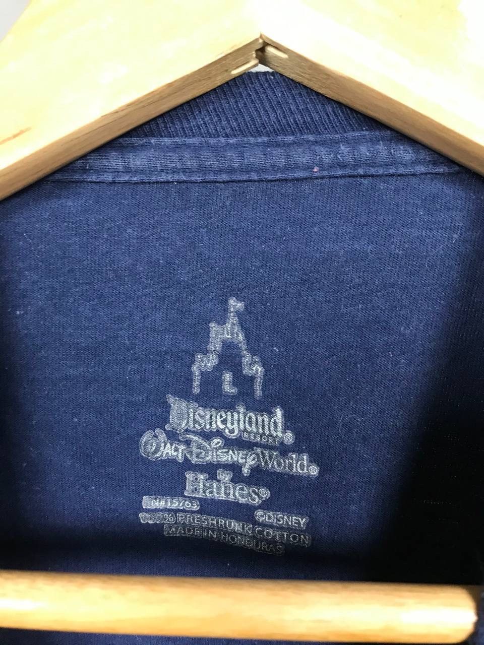 Disney Pirates of the Caribbean Disney vintage cult movie tee Size US L / EU 52-54 / 3 - 3 Thumbnail