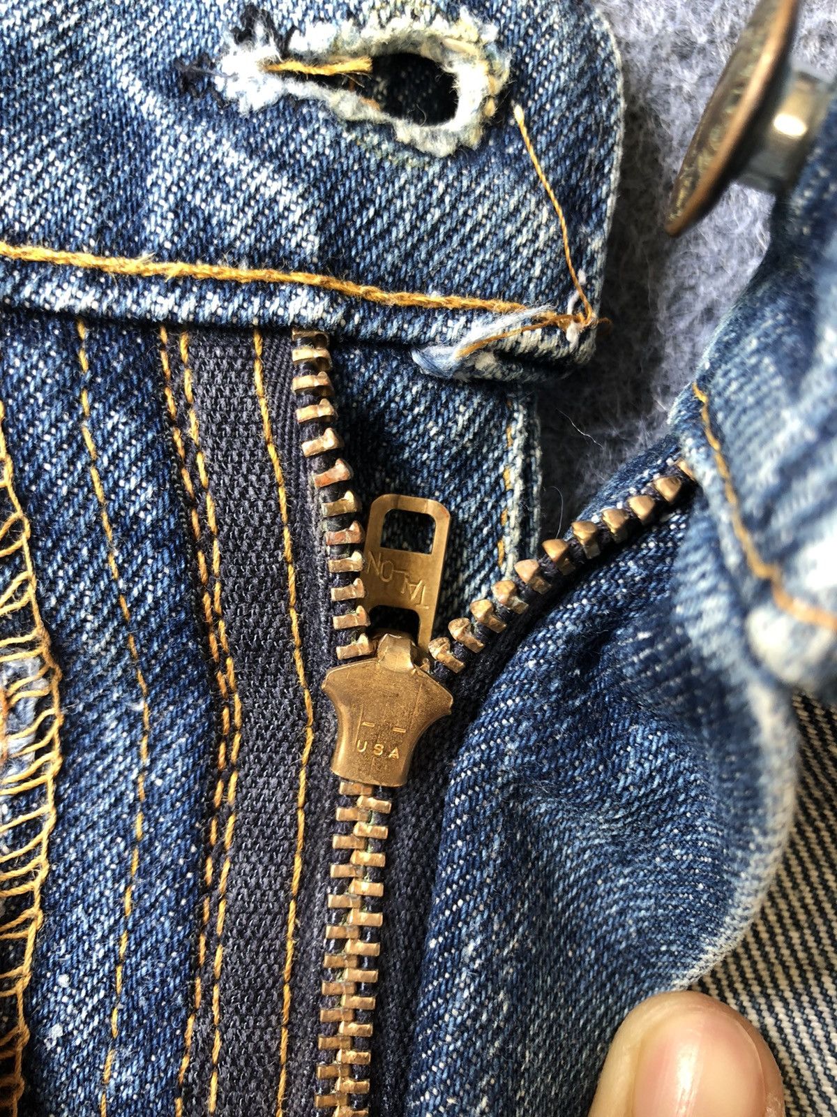 Levi's VINTAGE80’s🔥LEVI’S 517🔥646 Distressed Flared Jeans 80’s Size US 34 / EU 50 - 13 Thumbnail