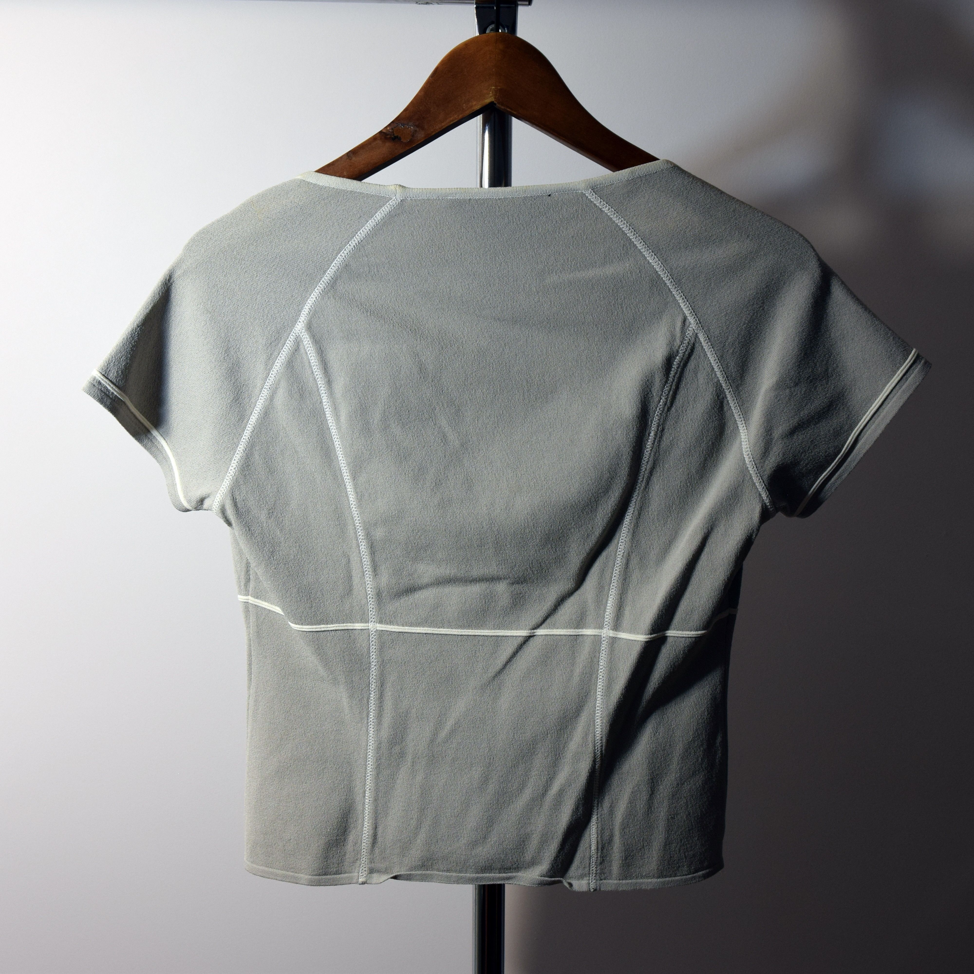 Salvatore Ferragamo × Vintage Luxury Viscose Salvatore Ferragamo Crop Top M Size M / US 6-8 / IT 42-44 - 2 Thumbnail