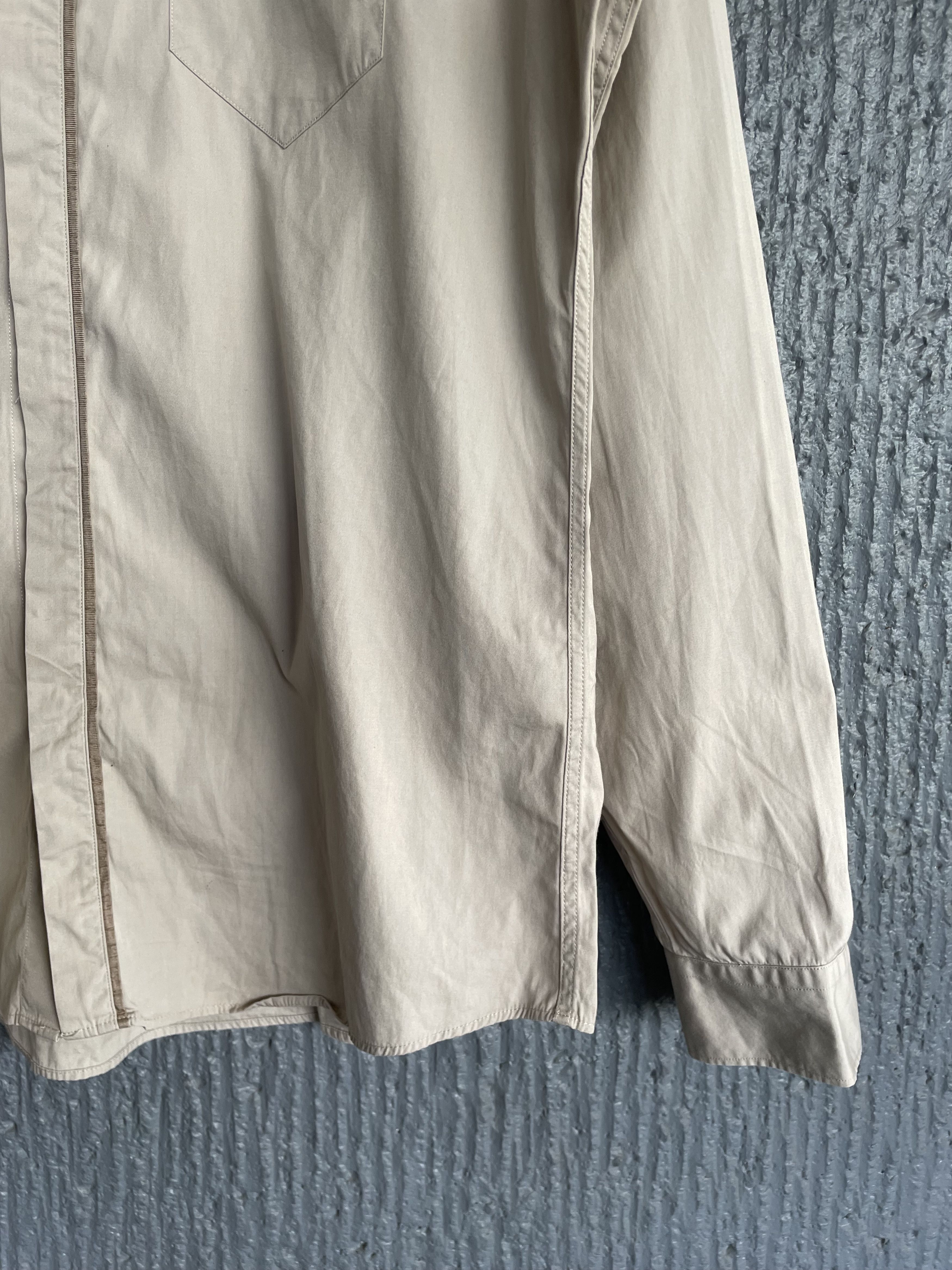 Gucci gucci cream buttom up longsleeve polo Size US S / EU 44-46 / 1 - 5 Thumbnail