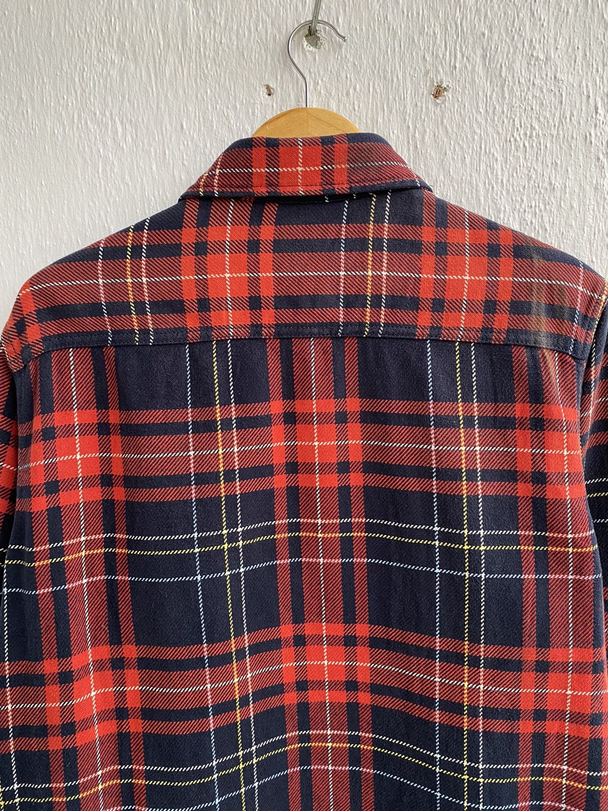 Japanese Brand × Uniqlo Japanese Brand FW20 Uniqlo Authentic Shirt Flannel Red Size US XL / EU 56 / 4 - 9 Thumbnail