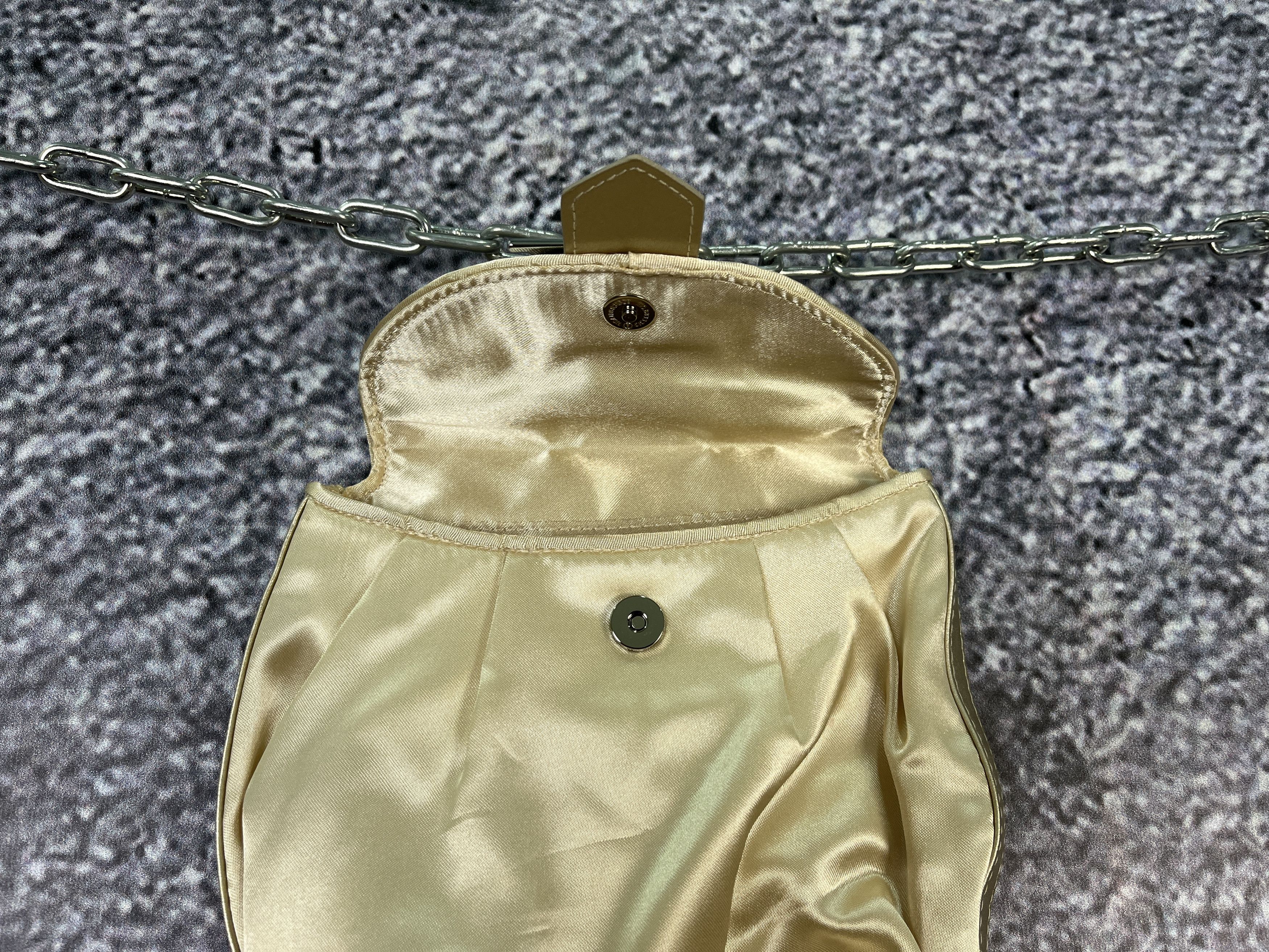 Dior Christian Dior Parfums Cosmetic Pouch Bag Gold Satin Logo Size ONE SIZE - 5 Thumbnail