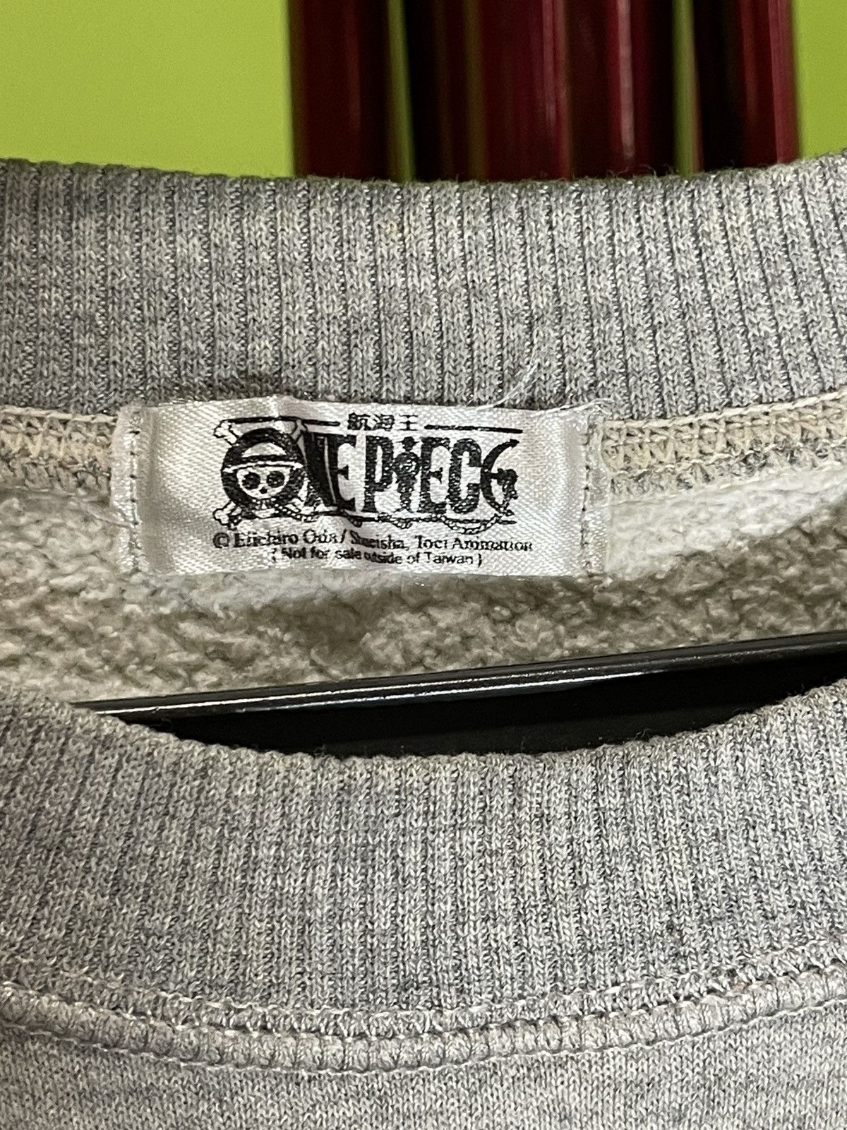 Anime ‼️Last Drop Vintage One Piece Full Character sweatshirt RARE Size US XL / EU 56 / 4 - 4 Thumbnail