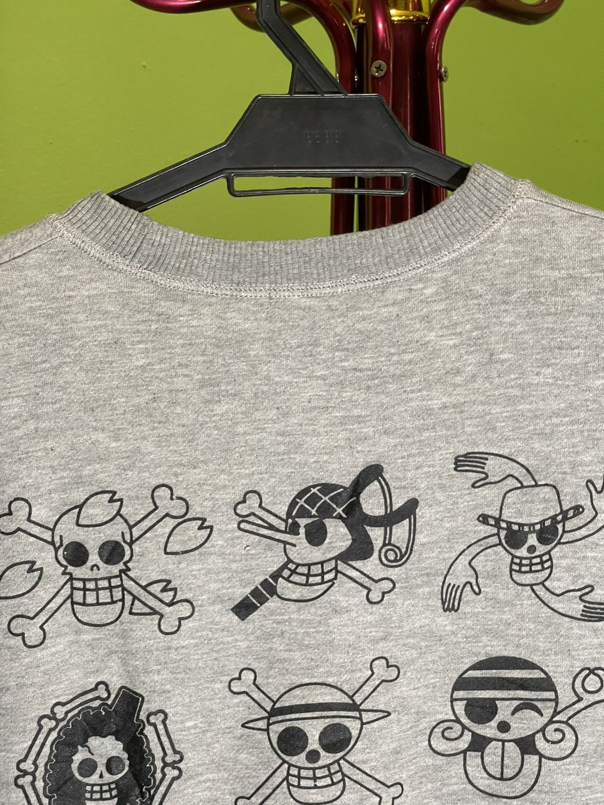 Anime ‼️Last Drop Vintage One Piece Full Character sweatshirt RARE Size US XL / EU 56 / 4 - 7 Thumbnail