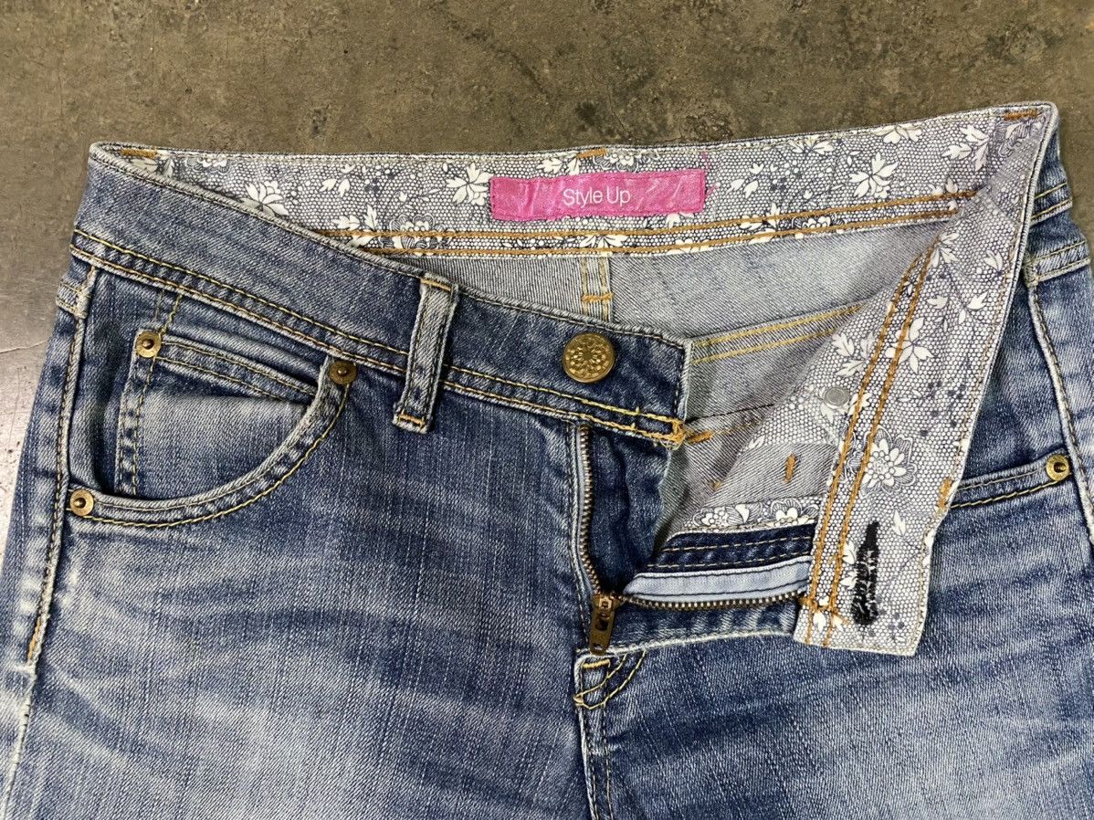 Japanese Brand × Uniqlo Uniqlo Style Up Bootcut Distressed Denim Jeans Size US 28 / EU 44 - 4 Thumbnail