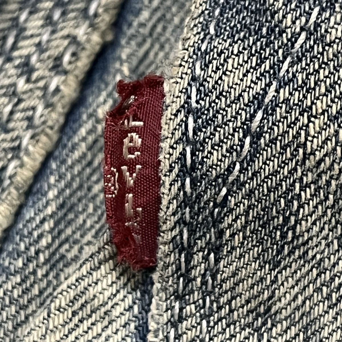 Levi's × Vintage Vintage Levi's 511 Silver Tag Distressed Size US 32 / EU 48 - 14 Thumbnail