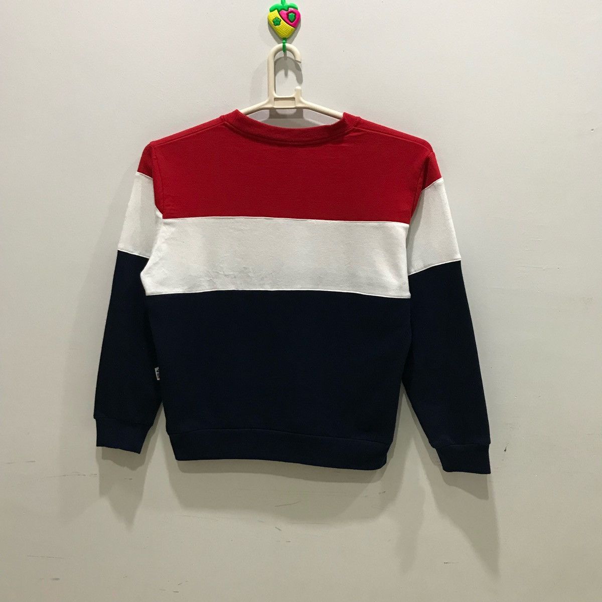 Fila × Japanese Brand × Vintage Fila Sweatshirts Big Spellout Size L Fits Size M Size US M / EU 48-50 / 2 - 8 Thumbnail
