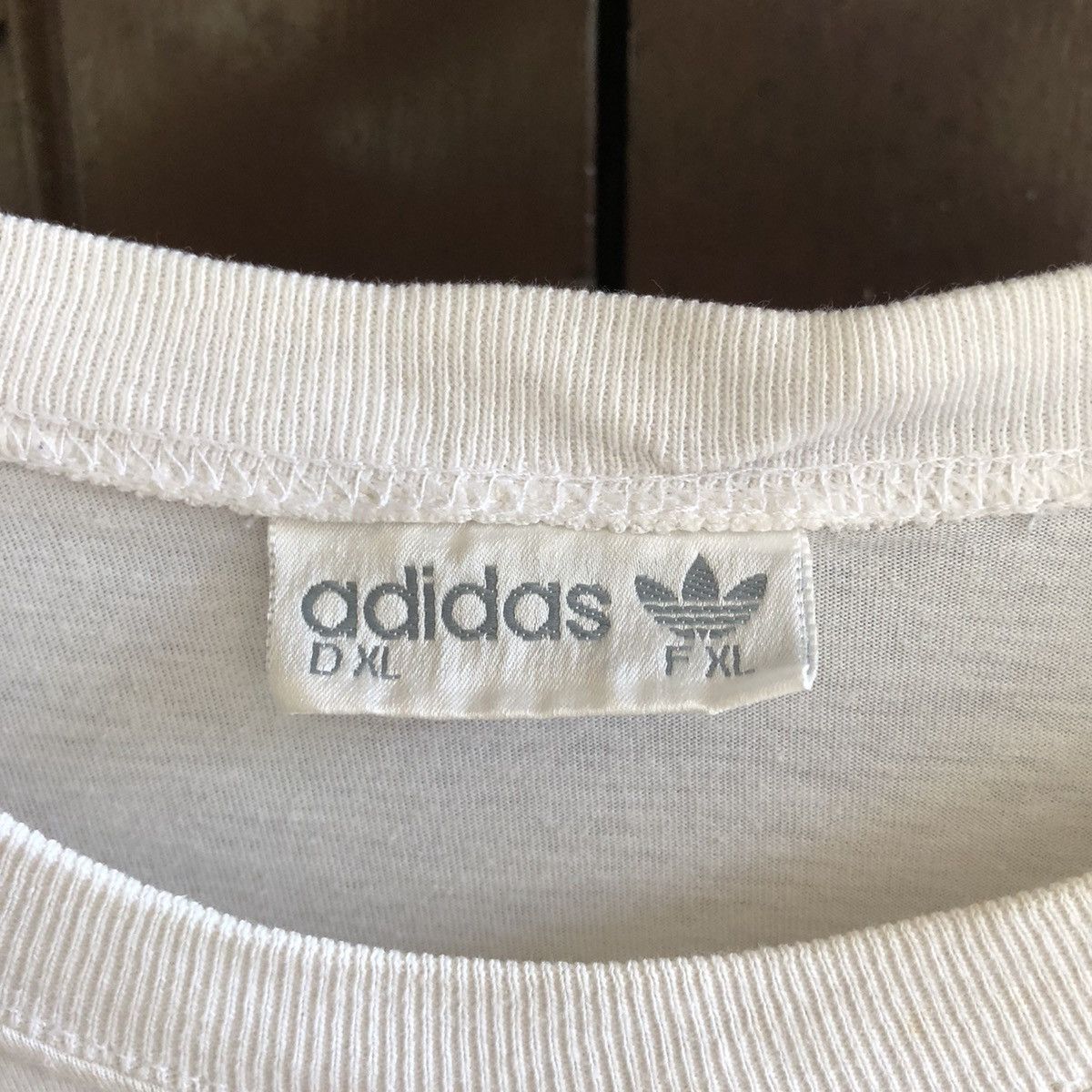 Adidas × Vintage Vintage Adidas TShirt Size US XL / EU 56 / 4 - 3 Thumbnail