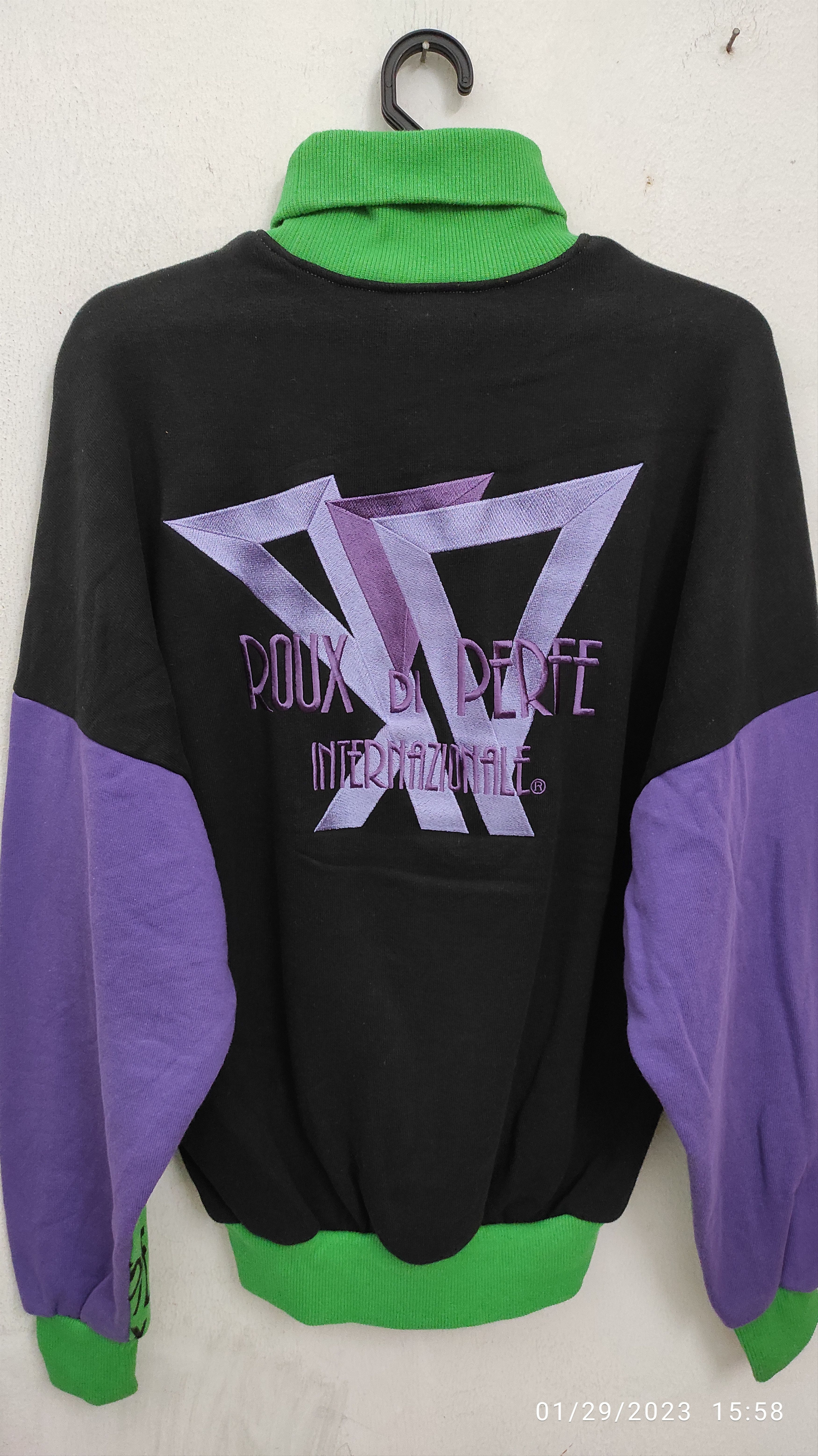 Designer ROUX DI PERFE INTERNAZIONALE raglan turtle neck sweatshirt Size US S / EU 44-46 / 1 - 10 Thumbnail