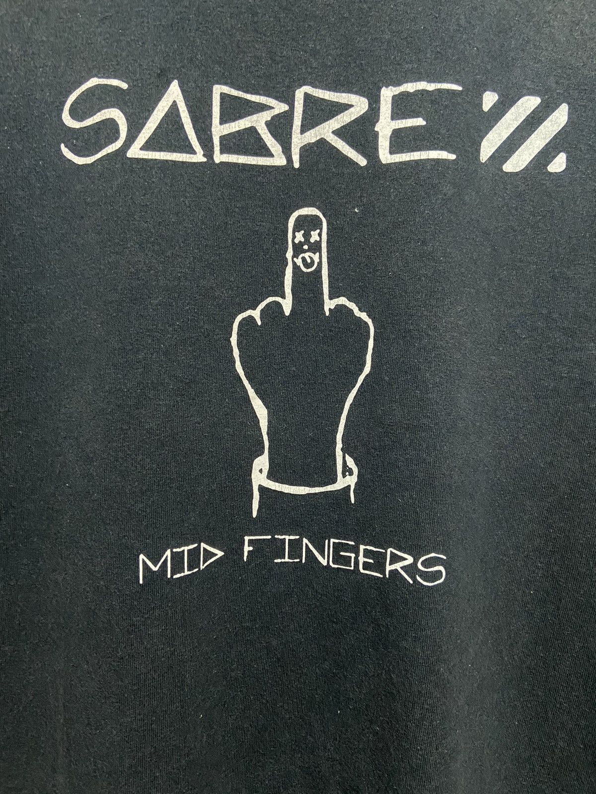 Fashion Victim × Japanese Brand × Vintage Wording Tee Statment SABRE “MID FINGERS” Size US L / EU 52-54 / 3 - 8 Thumbnail