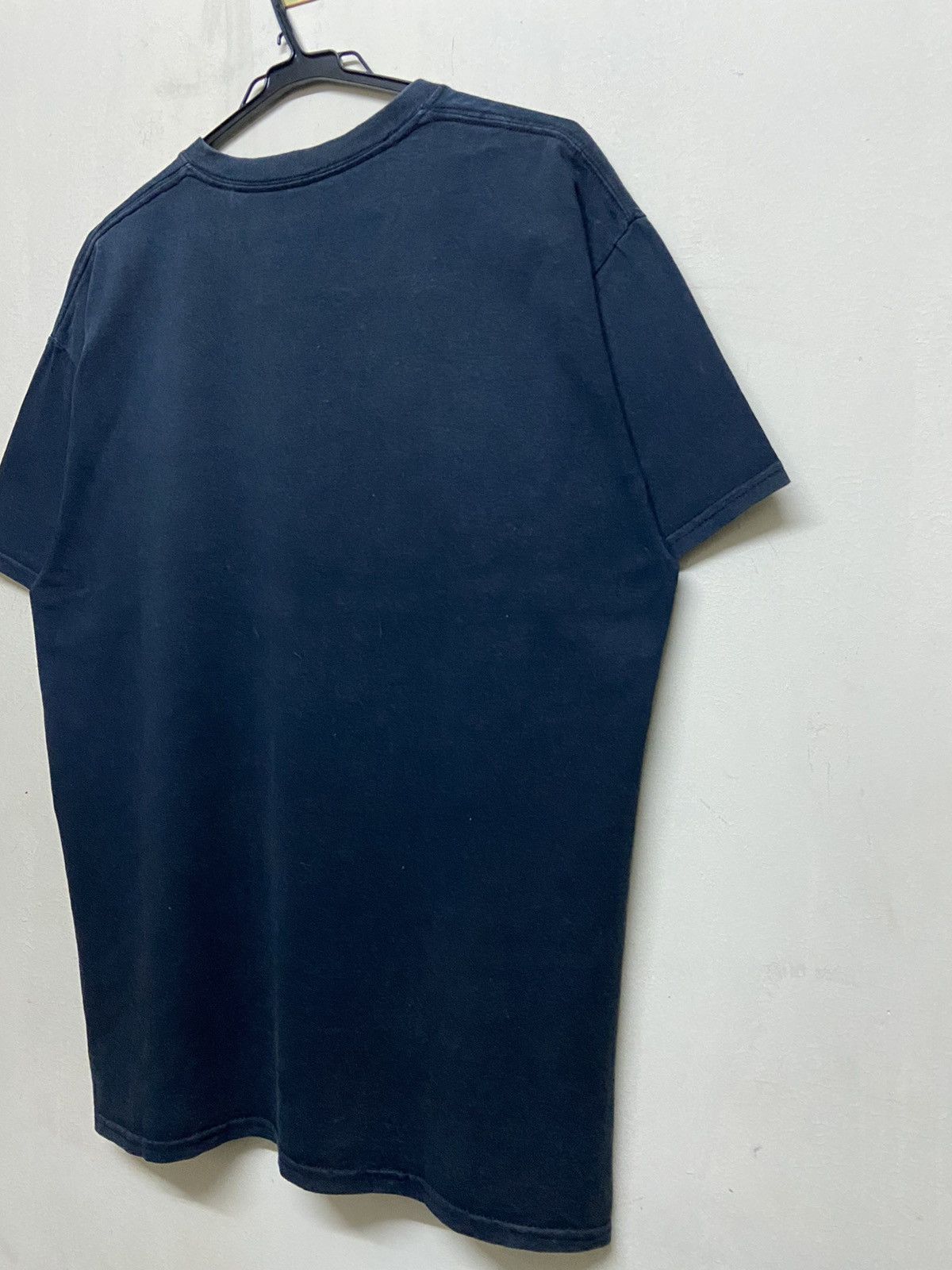 Fashion Victim × Japanese Brand × Vintage Wording Tee Statment SABRE “MID FINGERS” Size US L / EU 52-54 / 3 - 5 Thumbnail