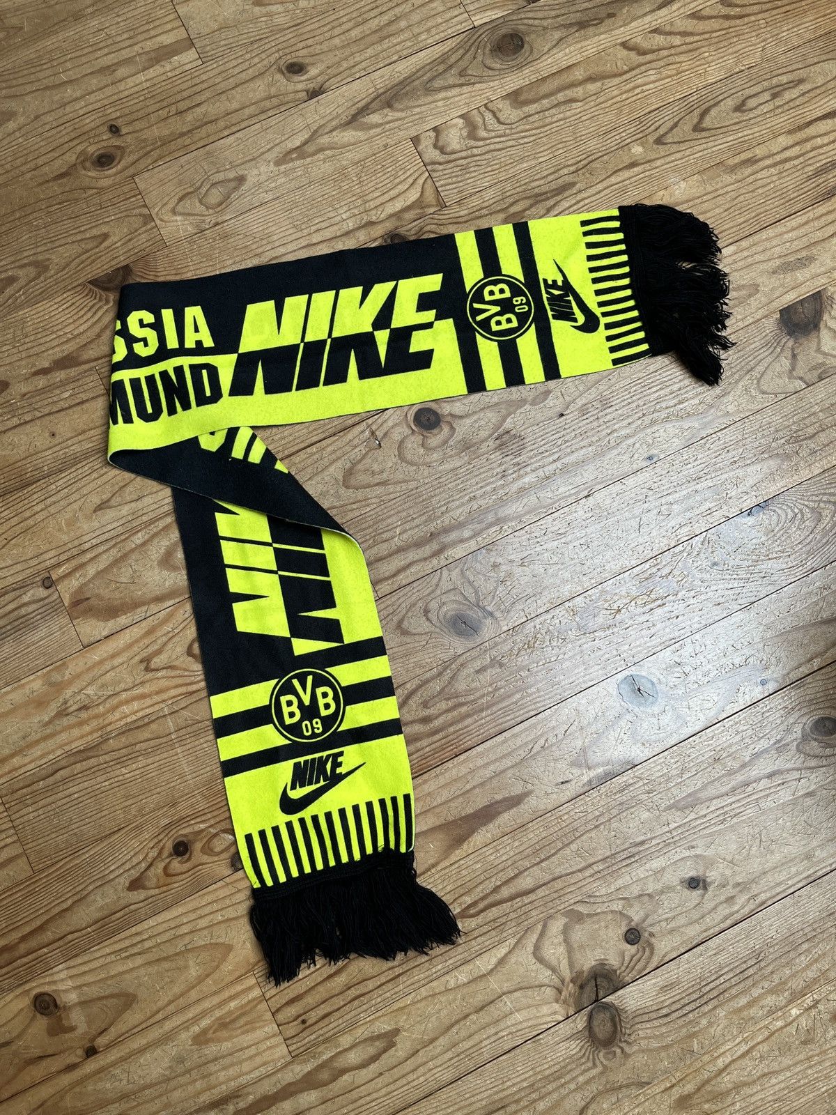Nike Scarf vintage Borussia Dortmund 90s Nike Size ONE SIZE - 1 Thumbnail