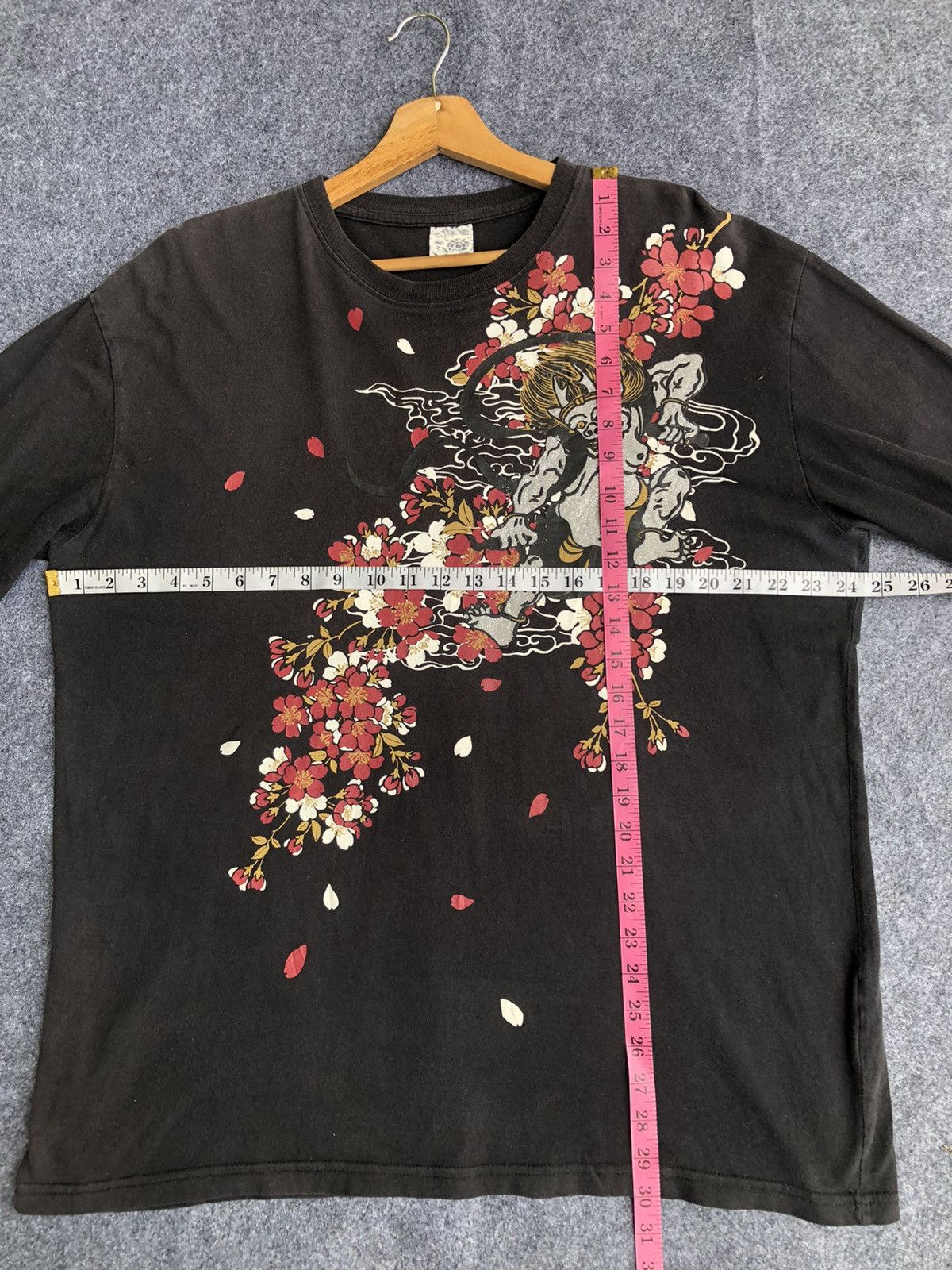 Karakuri Tamashii Rare🔥Vintage Japanese karakuri tamashii 3 Quarter T Shirt Size US XL / EU 56 / 4 - 8 Thumbnail