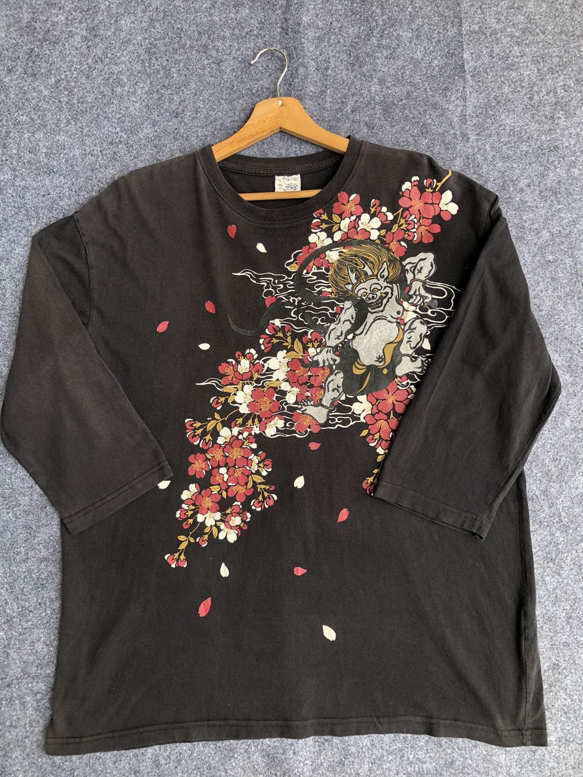 Karakuri Tamashii Rare🔥Vintage Japanese karakuri tamashii 3 Quarter T Shirt Size US XL / EU 56 / 4 - 7 Thumbnail