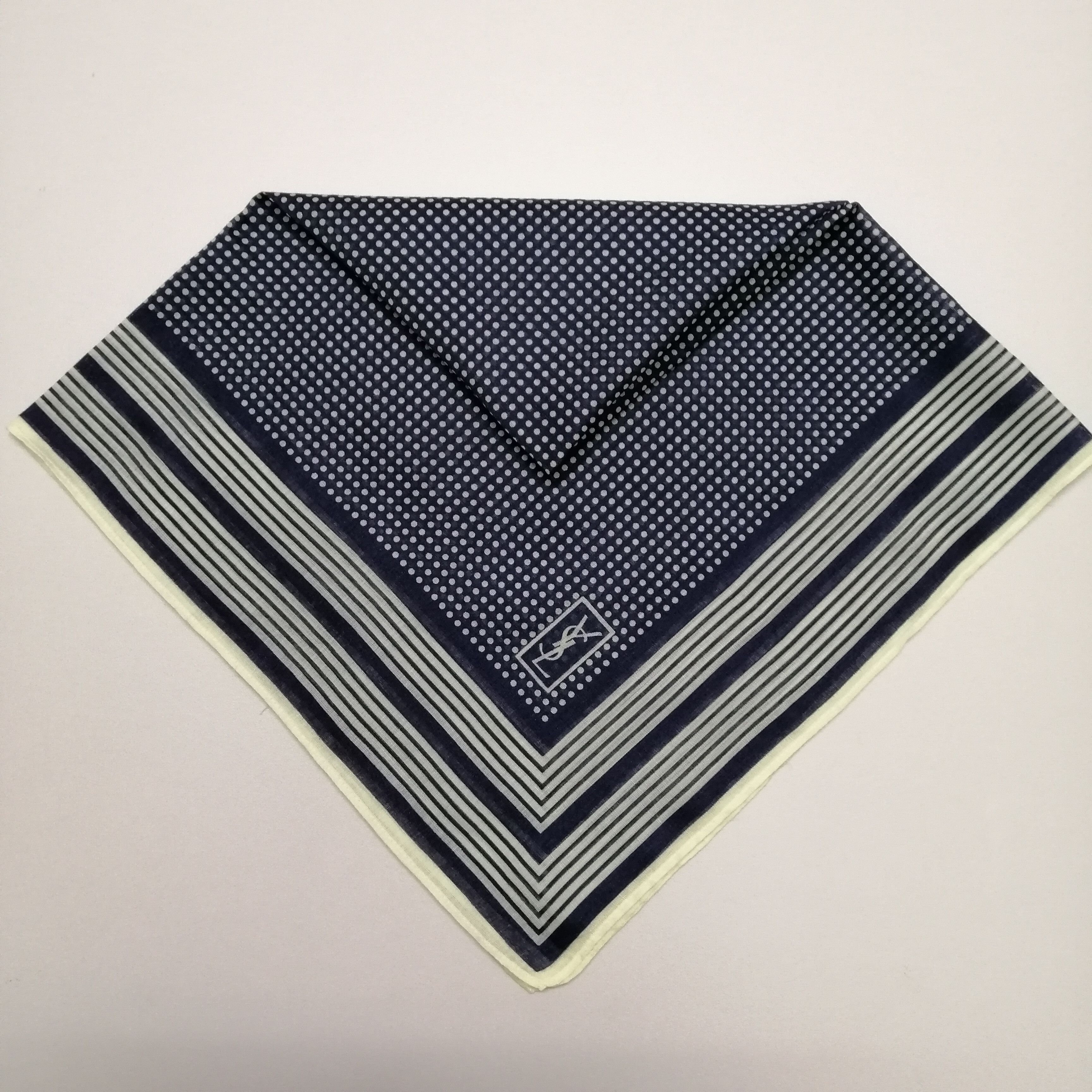 Vintage Yves Saint Laurent Handkerchief/Neckerchief/Bandana-KD1128 Size ONE SIZE - 4 Thumbnail