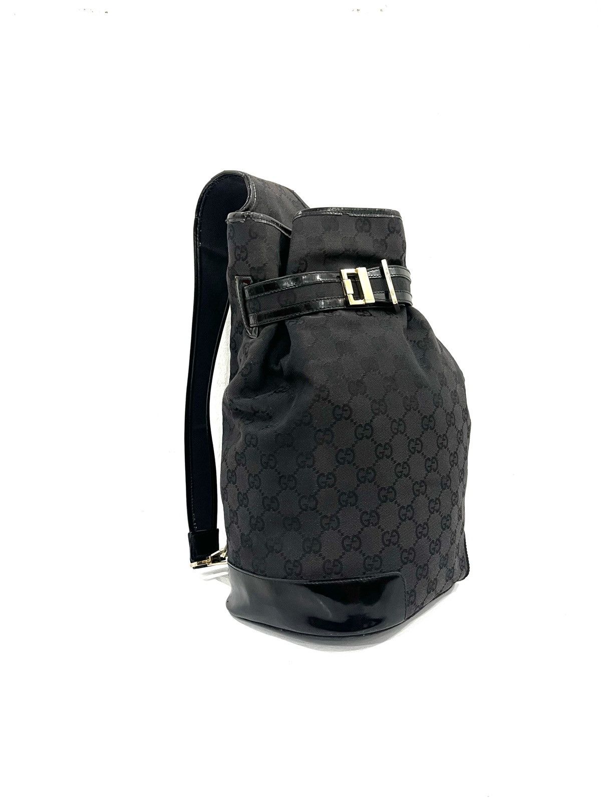 Authentic GUCCI Shoulder Bag