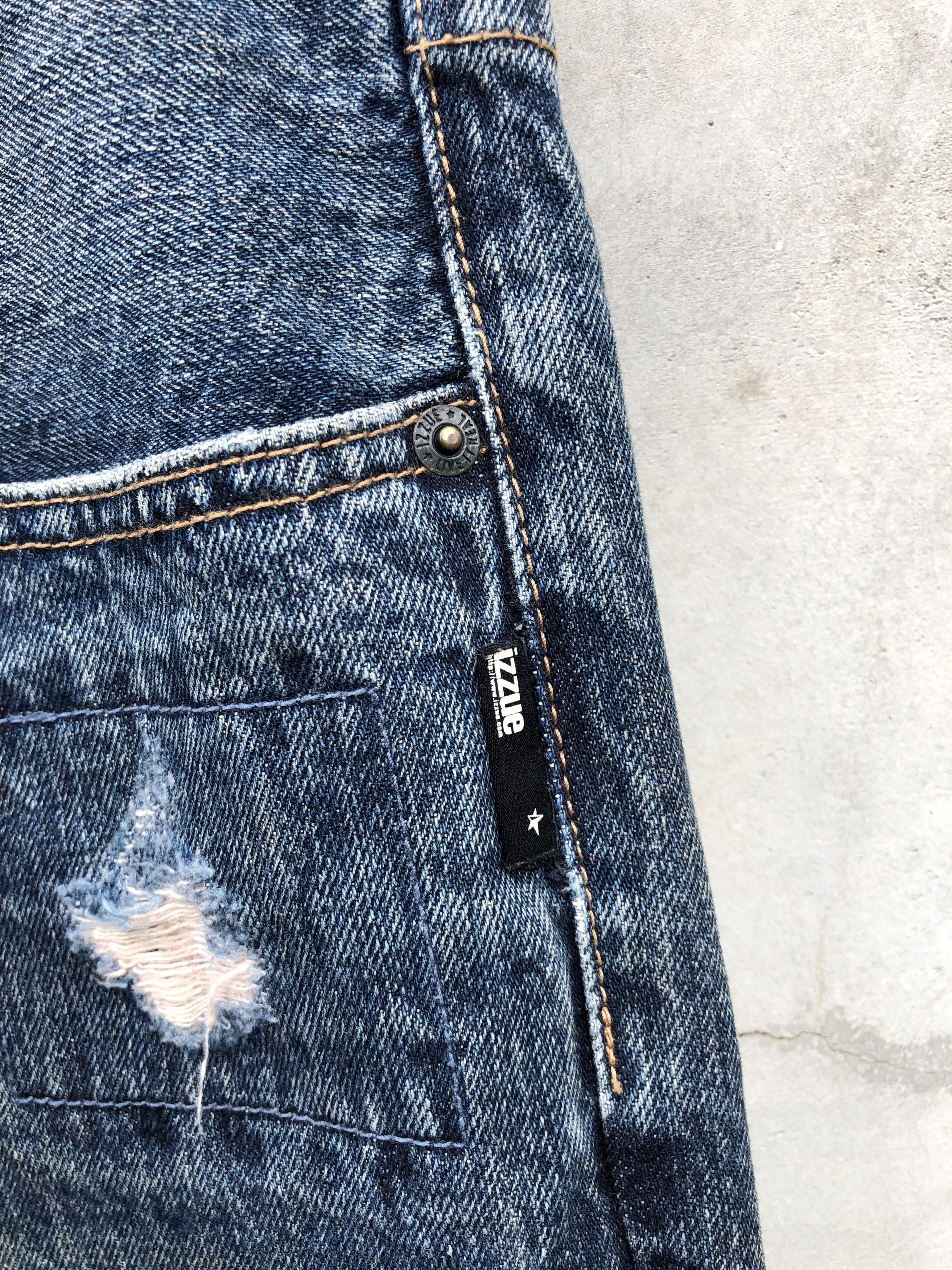 Izzue distressed denim